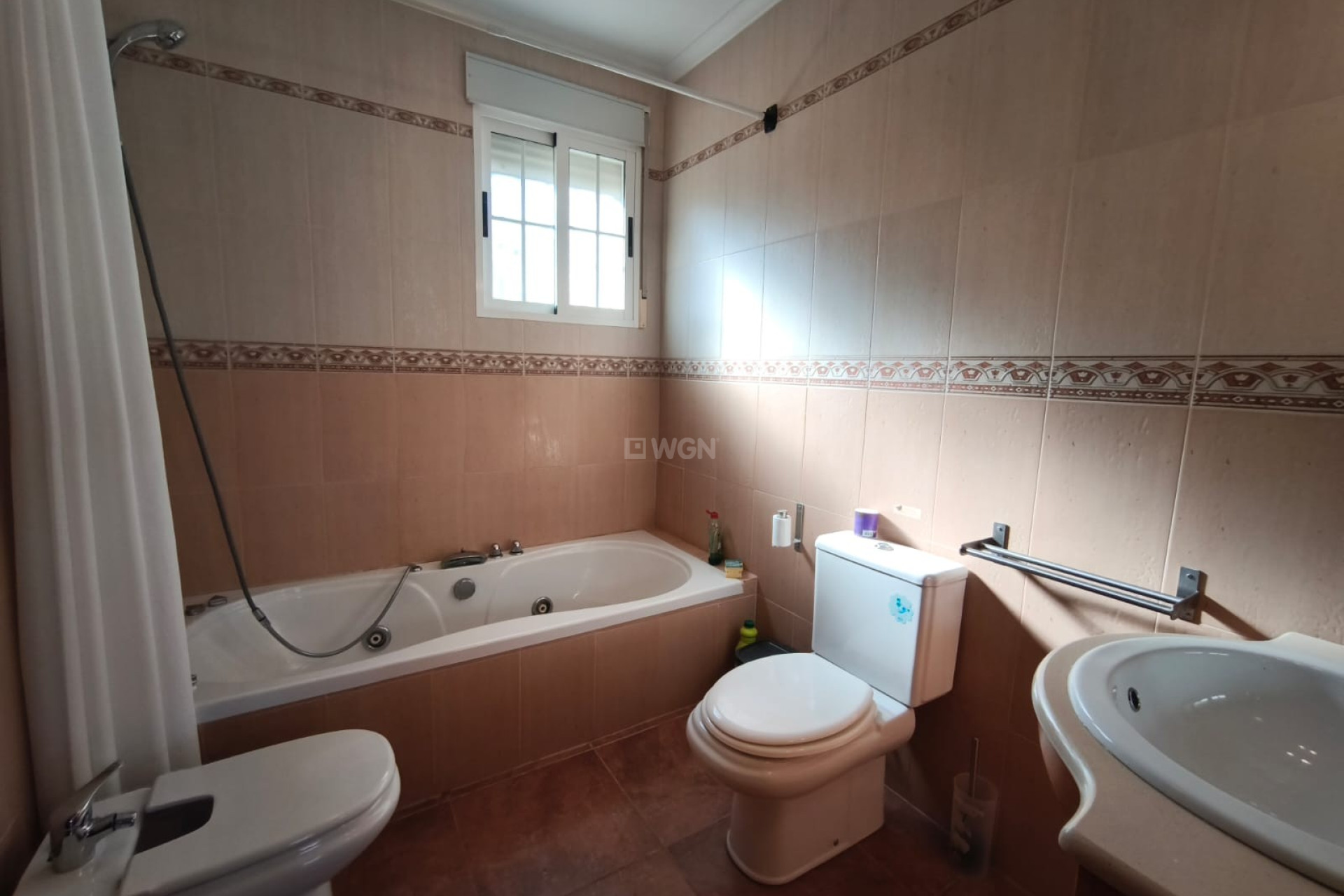 Odsprzedaż - Villa - Hondón de los Fráiles - Inland