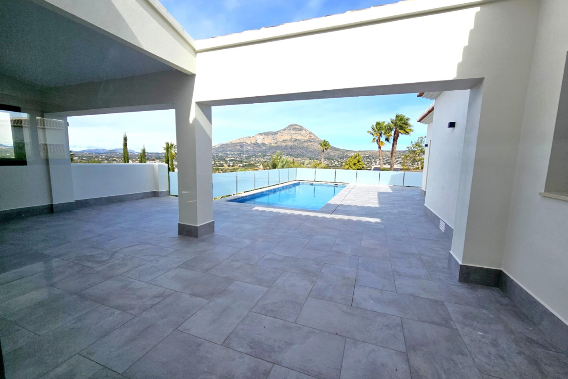 Odsprzedaż - Villa - Jávea - Costa Blanca