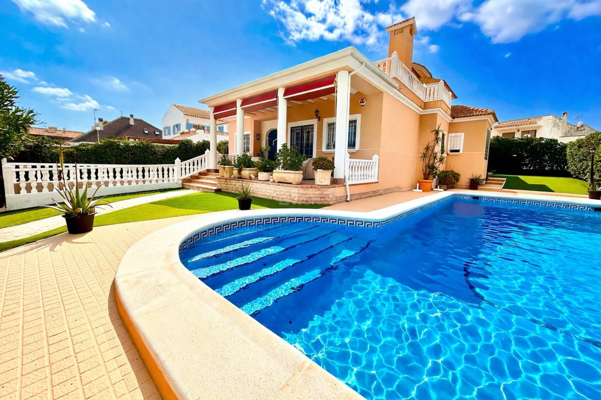 Odsprzedaż - Villa - La Mata - Costa Blanca