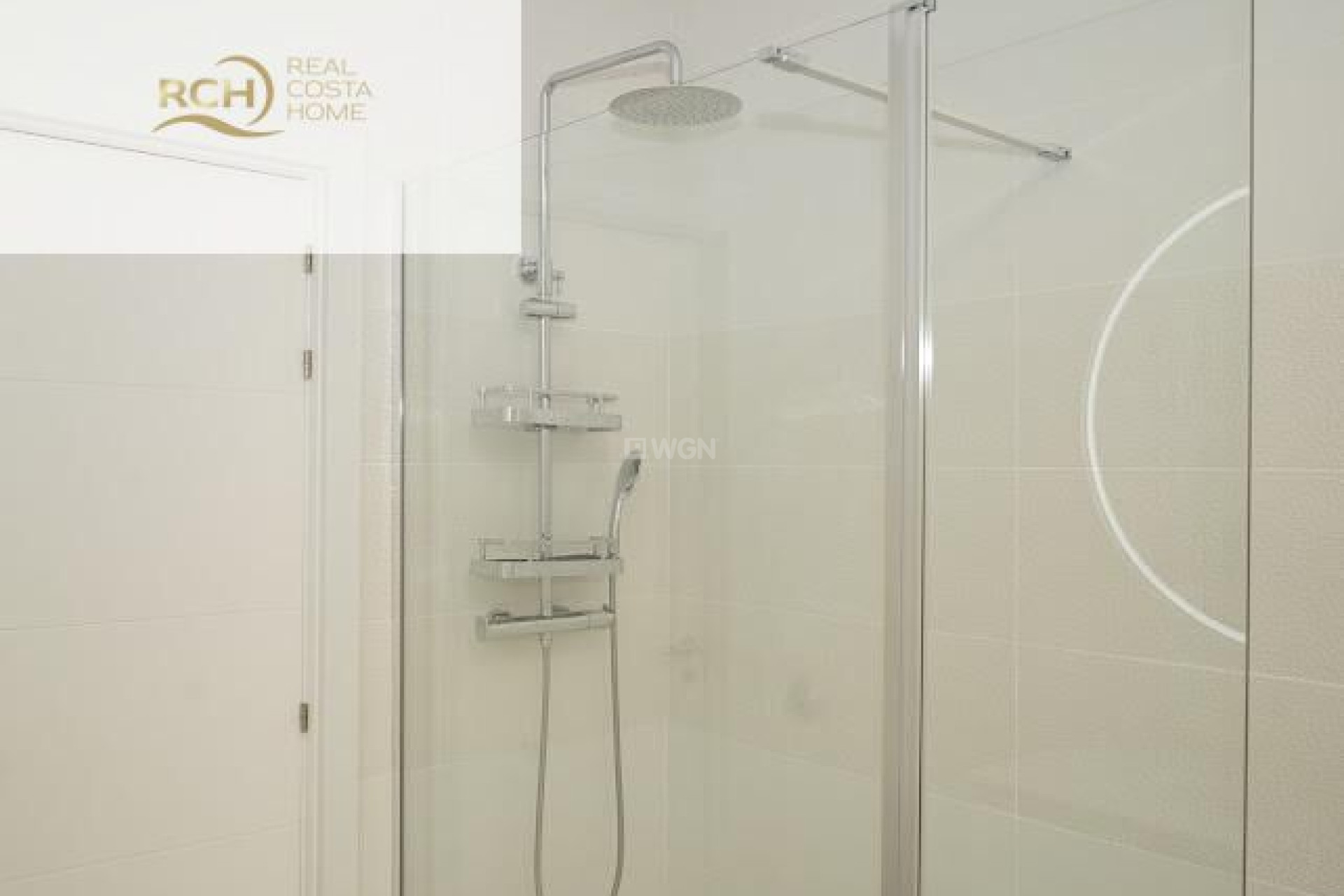 Odsprzedaż - Villa - La Nucía - Montebello - Nou Espai