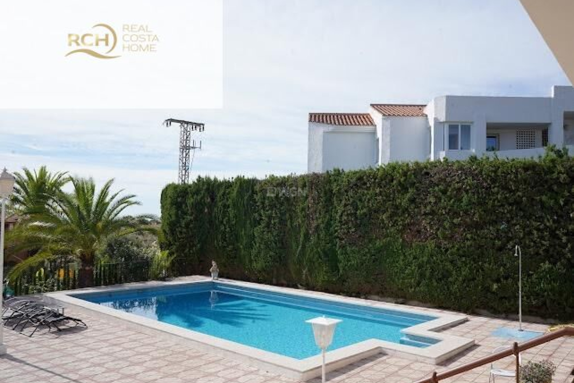 Odsprzedaż - Villa - La Nucía - Montebello - Nou Espai