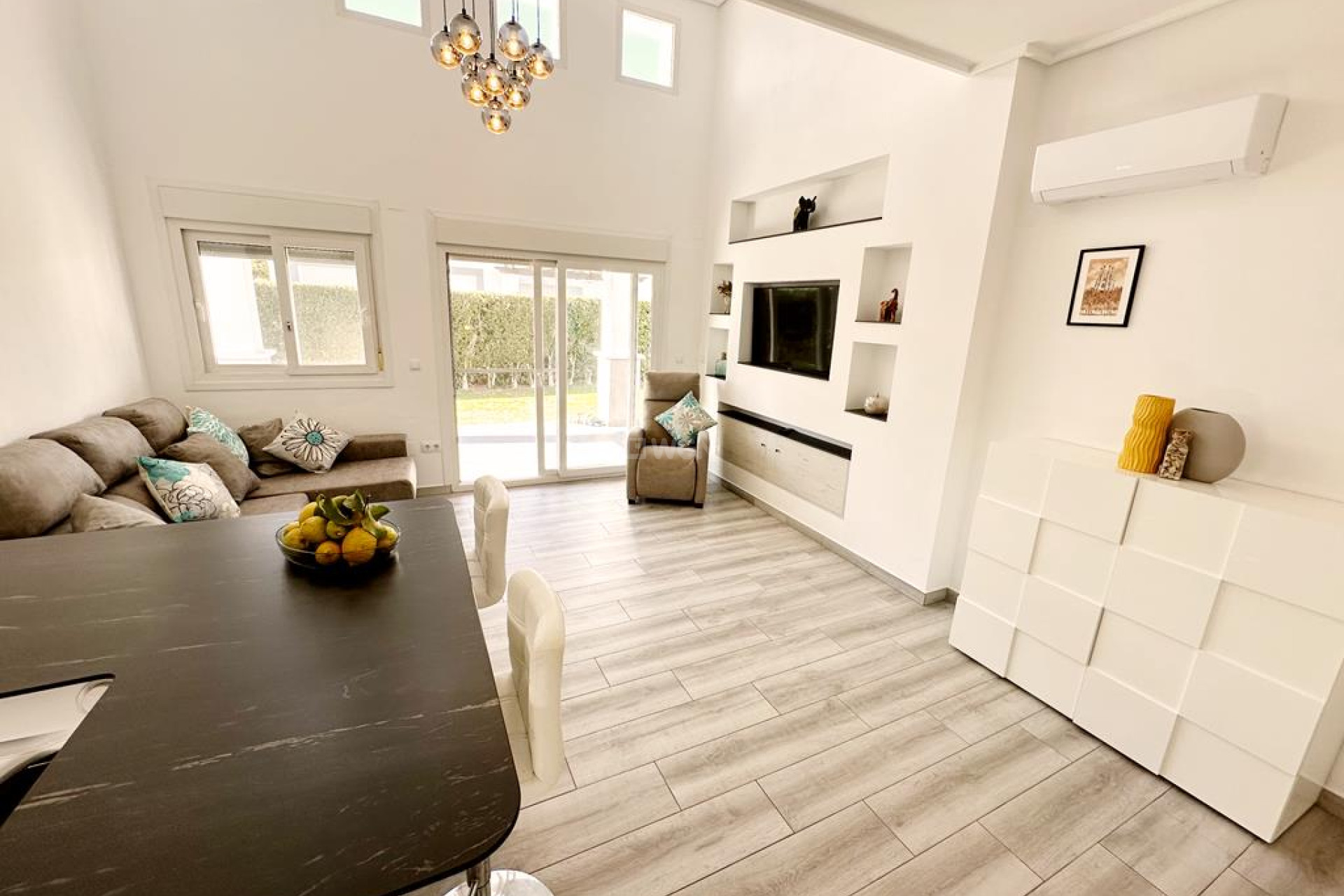 Odsprzedaż - Villa - La Torre Golf Resort - Inland