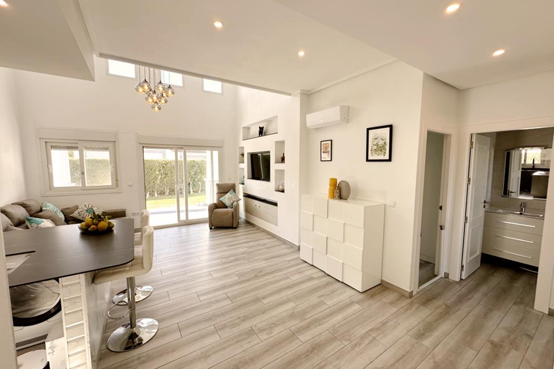 Odsprzedaż - Villa - La Torre Golf Resort - Inland