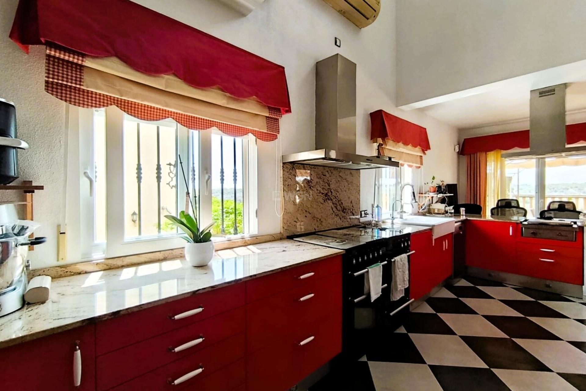 Odsprzedaż - Villa - Las Ramblas Golf - Inland