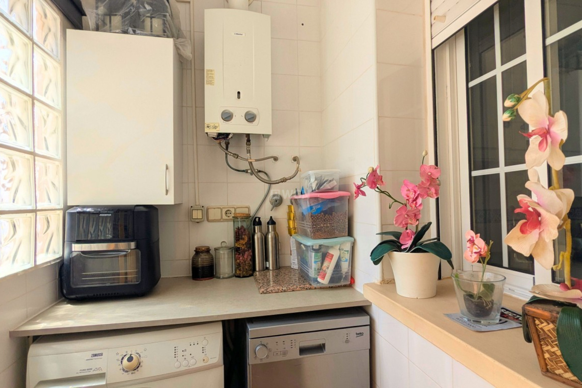 Odsprzedaż - Villa - Lo Crispin - Inland