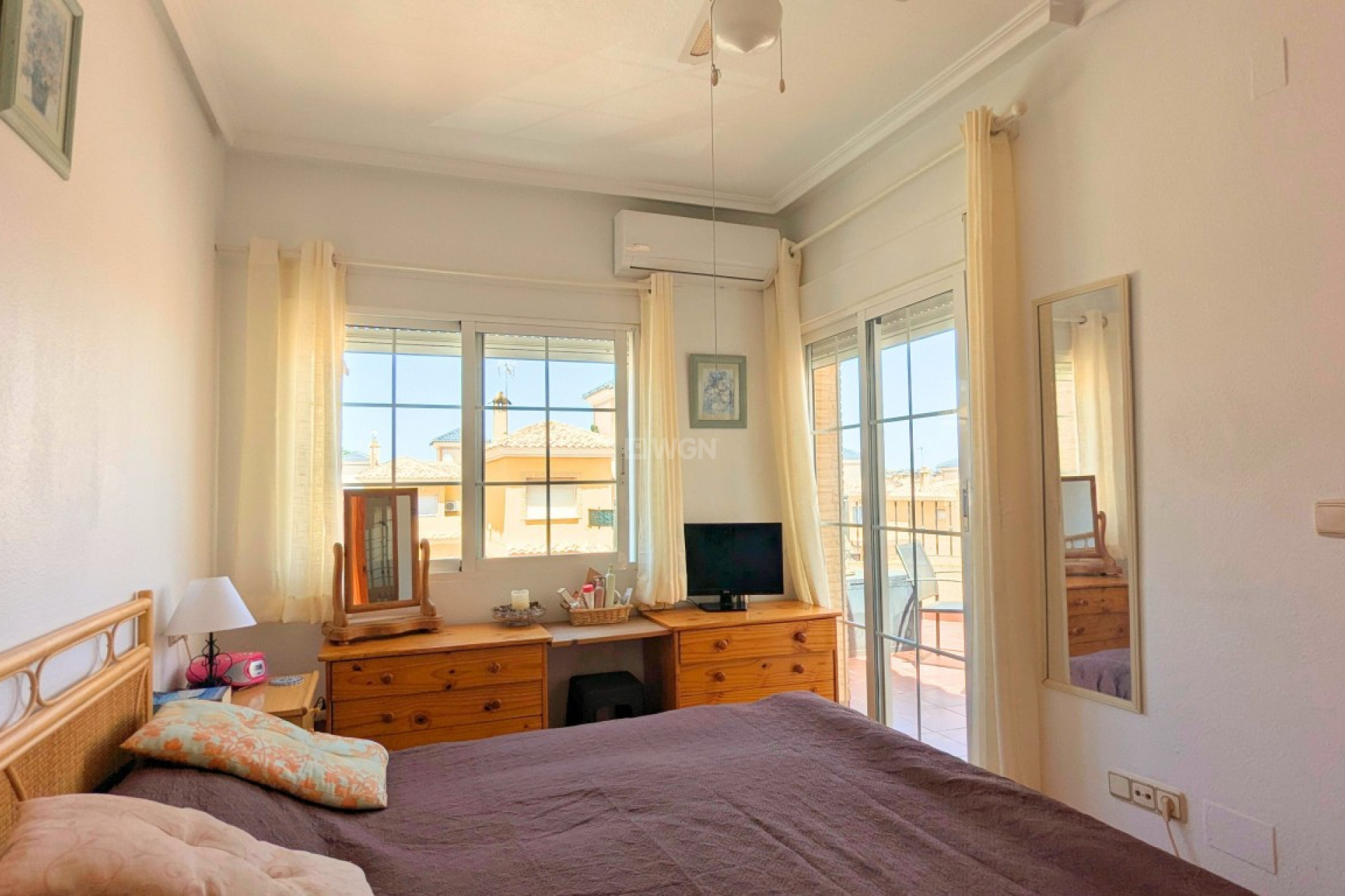 Odsprzedaż - Villa - Lo Crispin - Inland