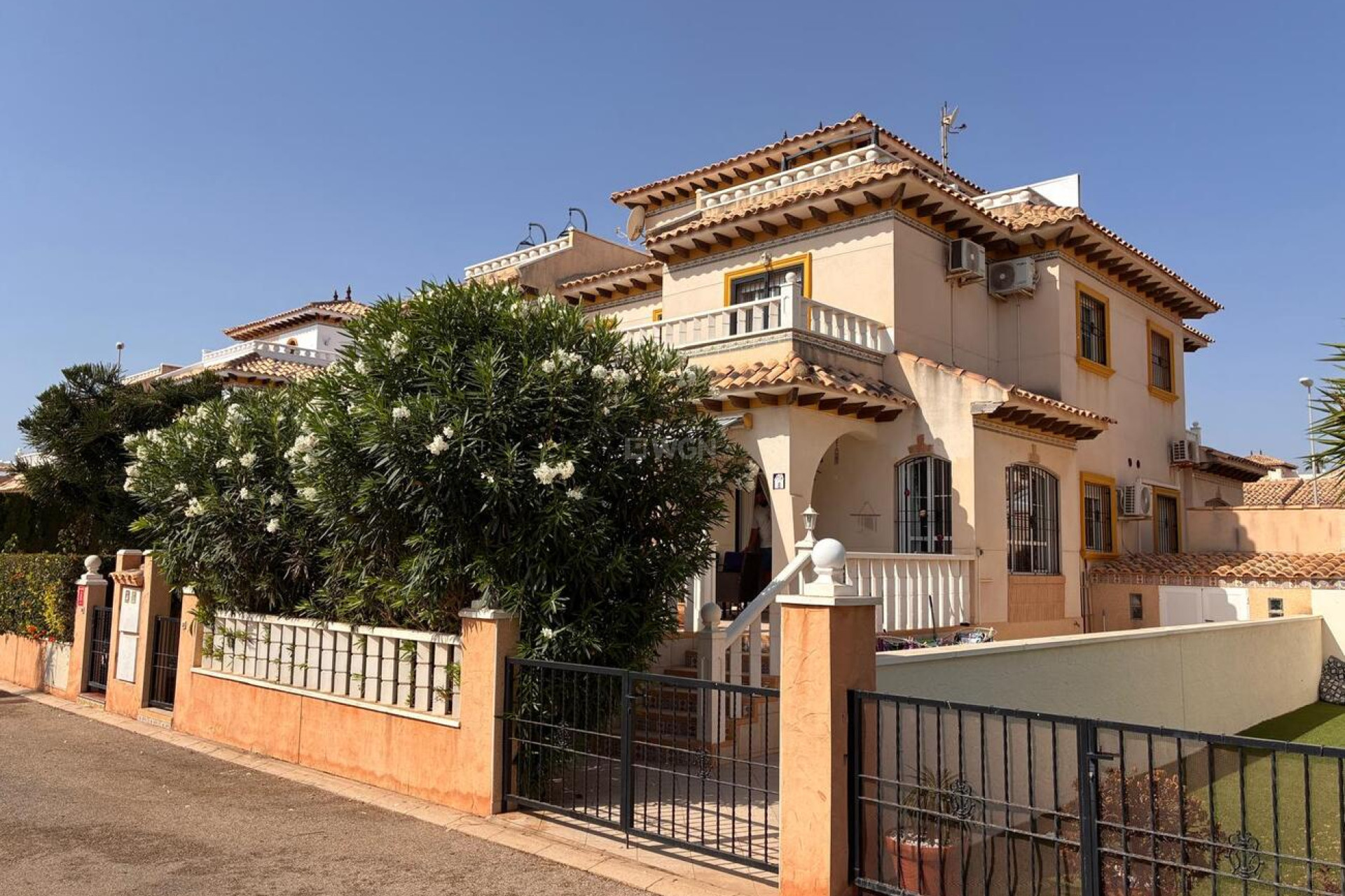 Odsprzedaż - Villa - Lomas de Caboroig - Costa Blanca
