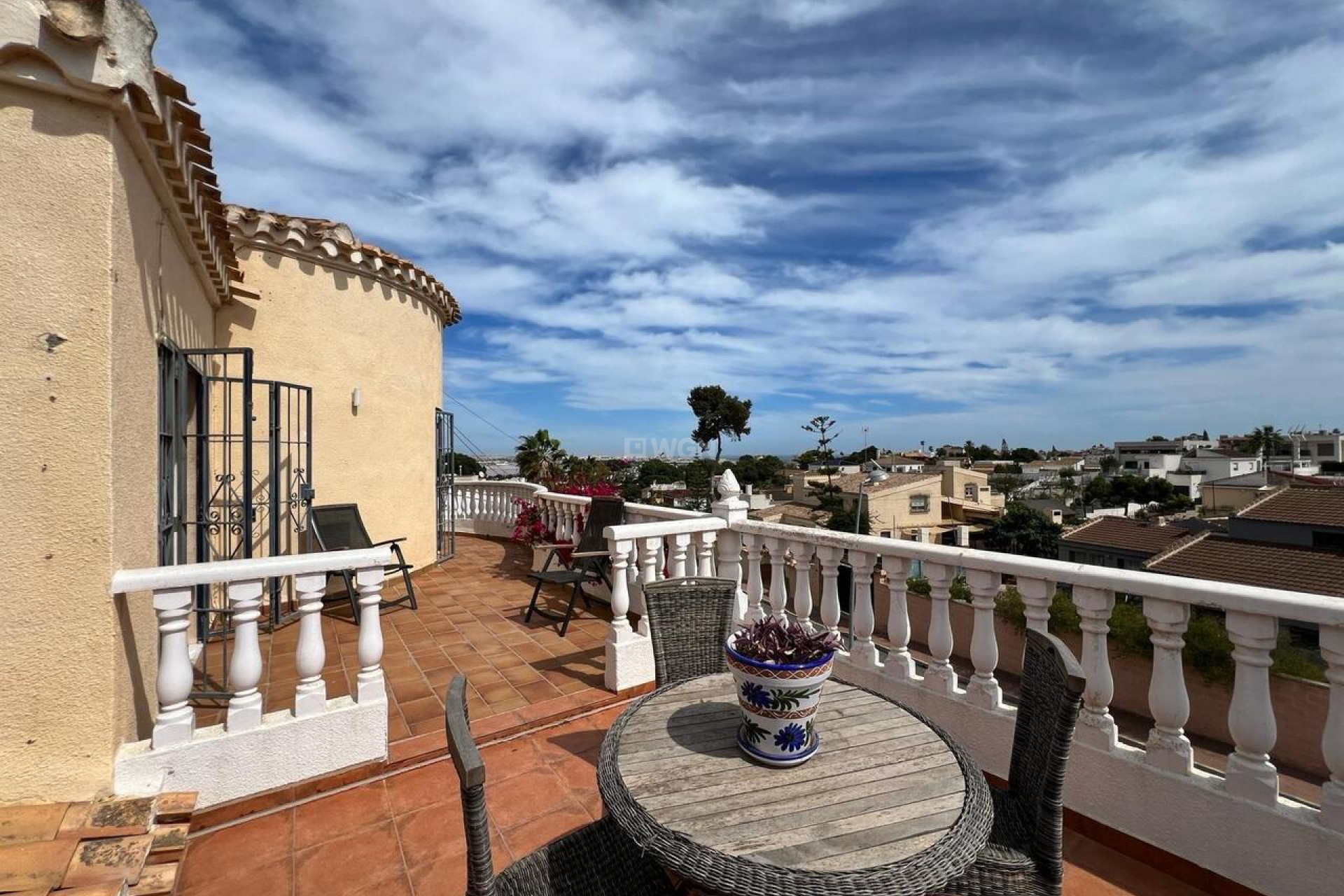 Odsprzedaż - Villa - Los Balcones - Costa Blanca