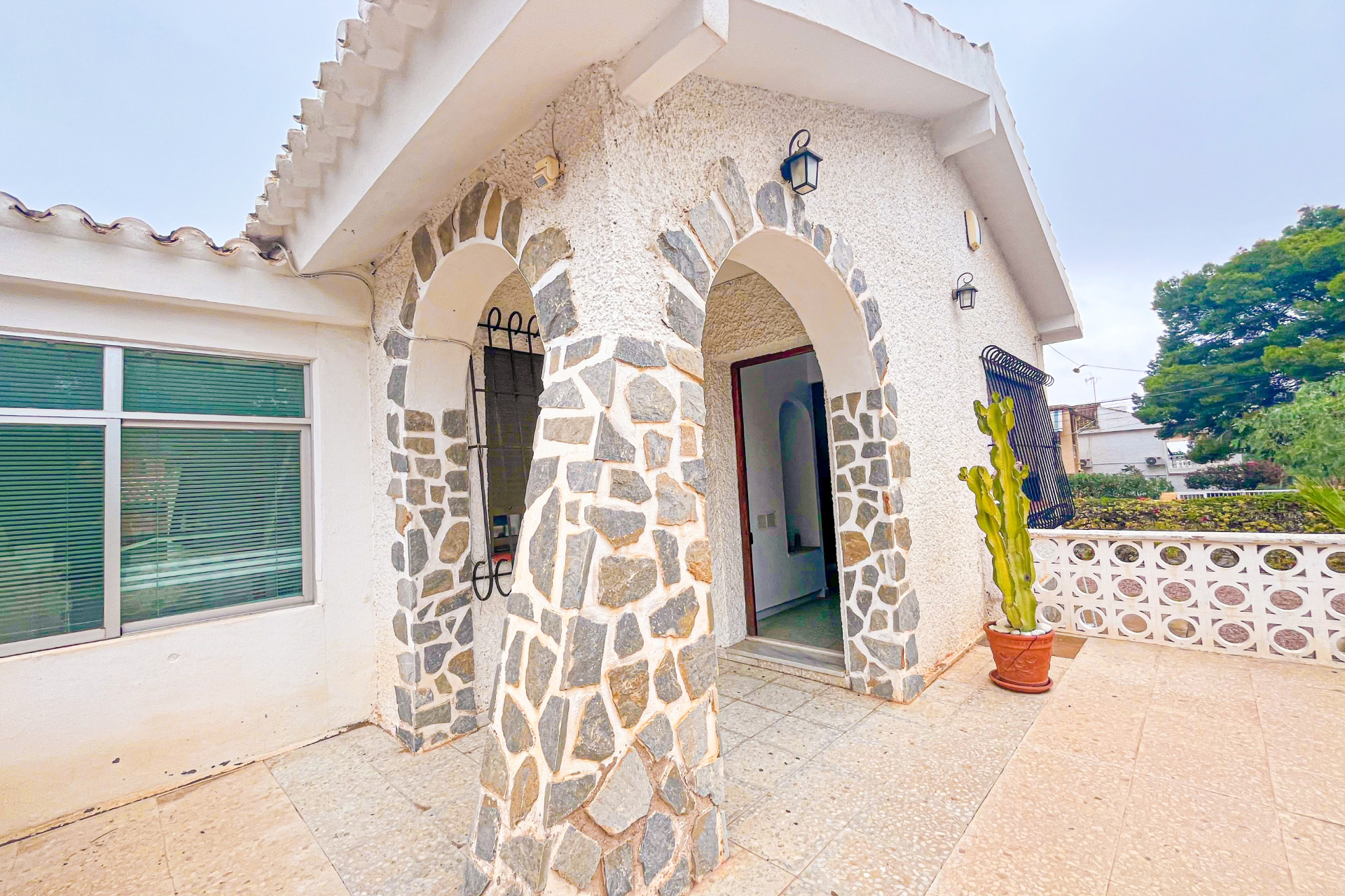 Odsprzedaż - Villa - Los Balcones - Costa Blanca