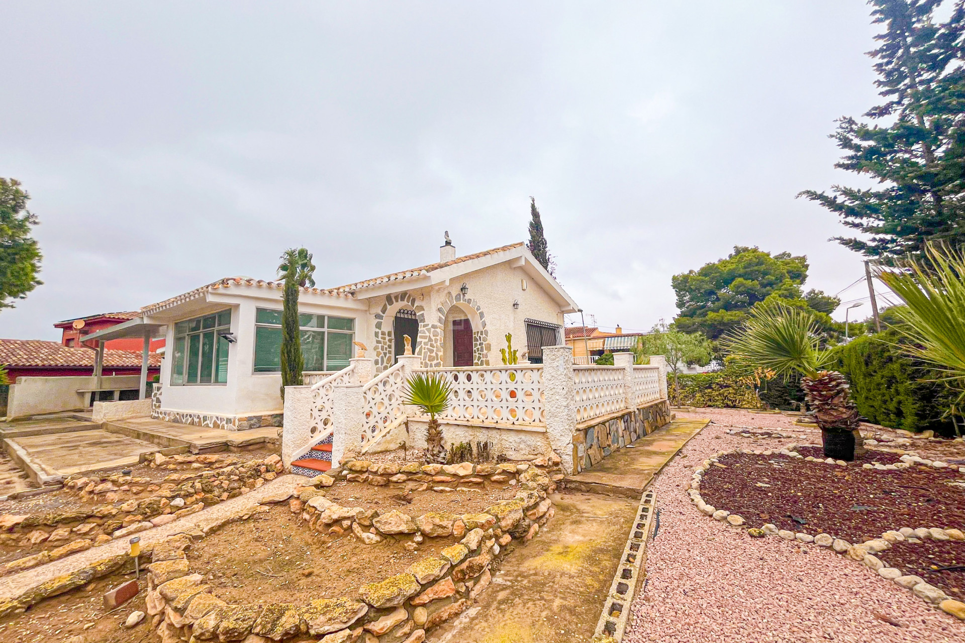 Odsprzedaż - Villa - Los Balcones - Costa Blanca