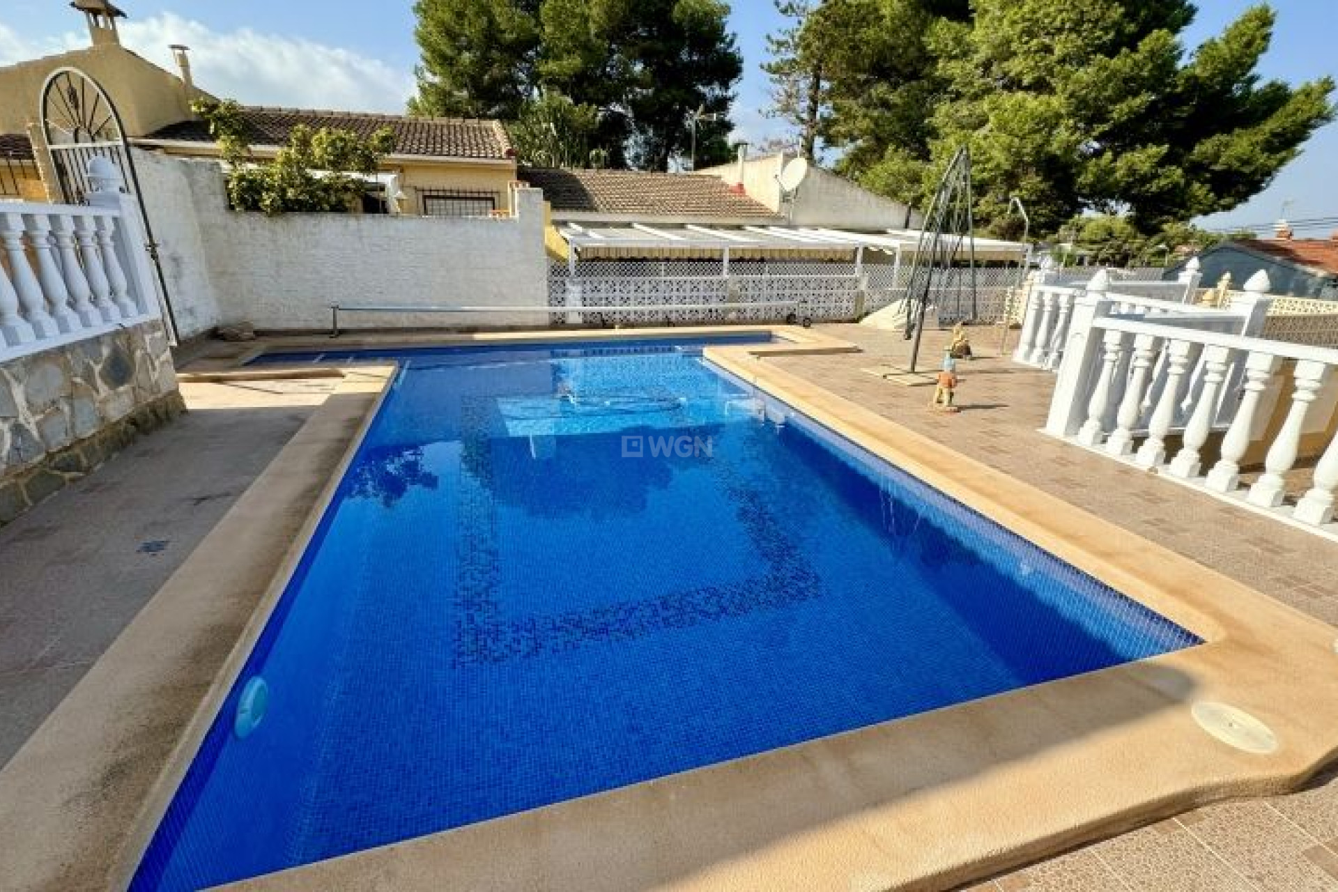 Odsprzedaż - Villa - Los Balcones - Costa Blanca