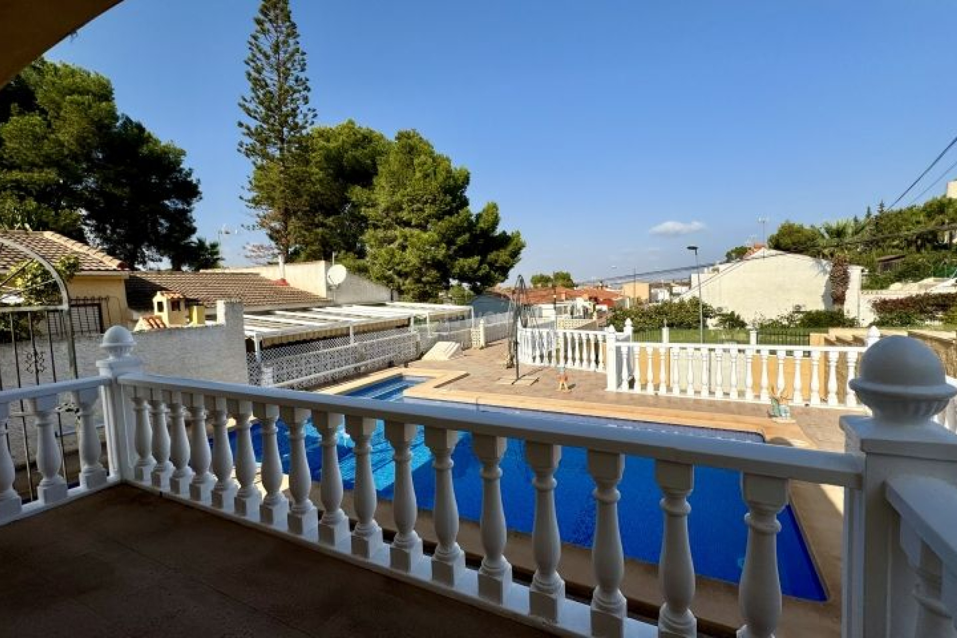 Odsprzedaż - Villa - Los Balcones - Costa Blanca