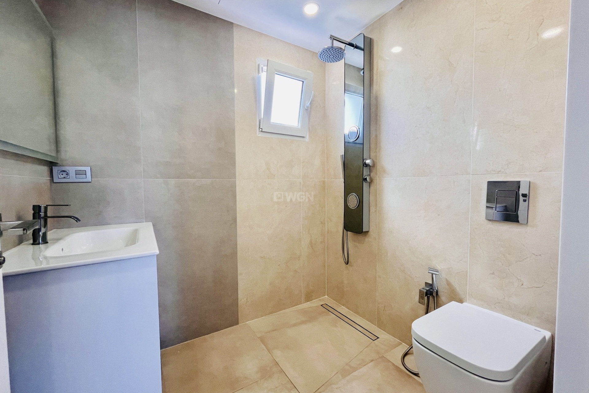 Odsprzedaż - Villa - Los Balcones - Costa Blanca