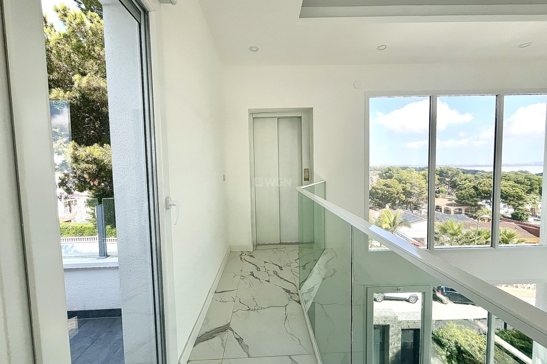 Odsprzedaż - Villa - Los Balcones - Costa Blanca