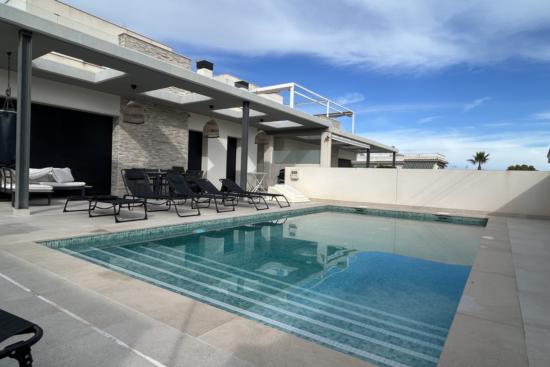 Odsprzedaż - Villa - Los Balcones - Costa Blanca