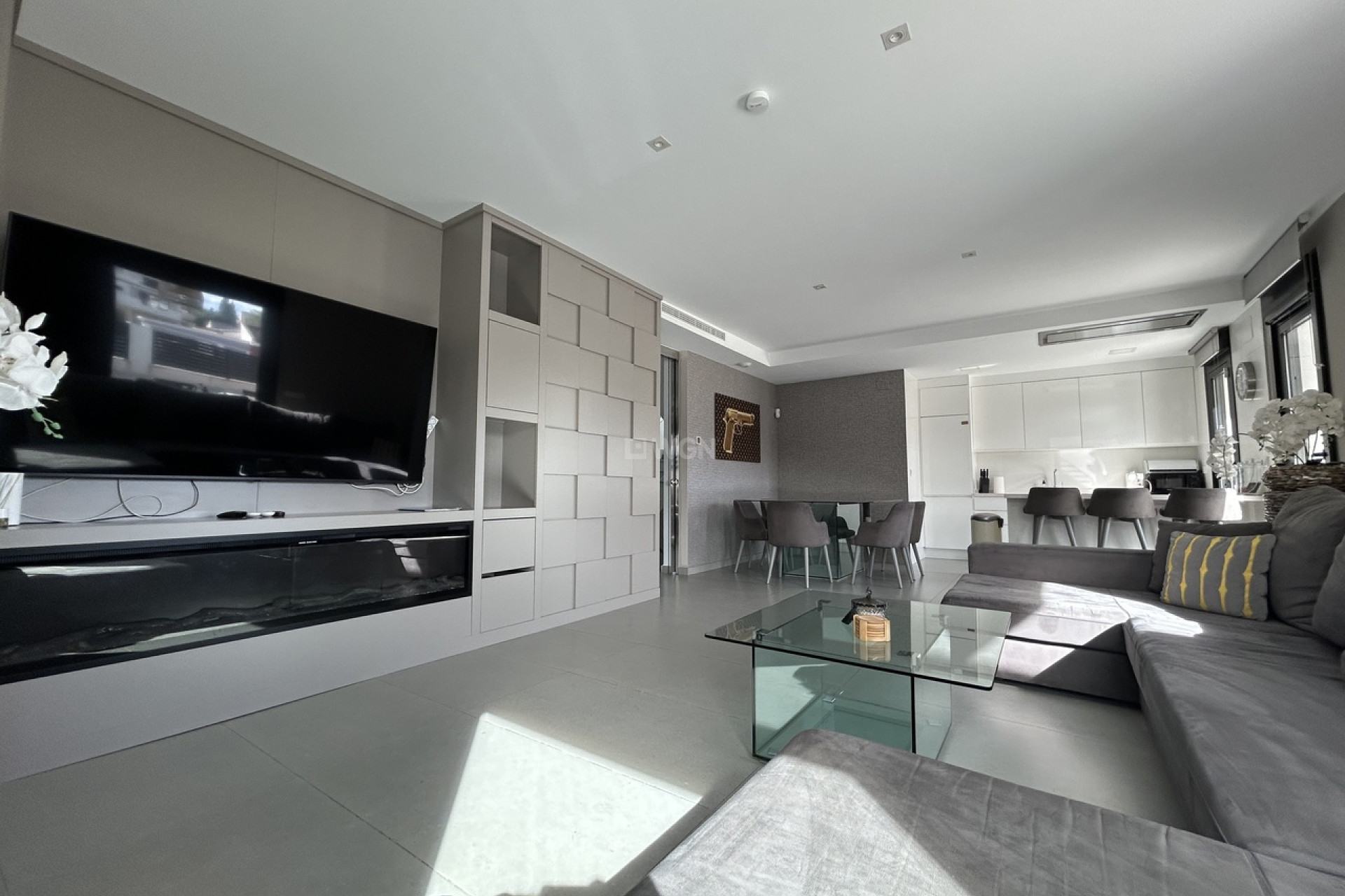 Odsprzedaż - Villa - Los Balcones - Costa Blanca