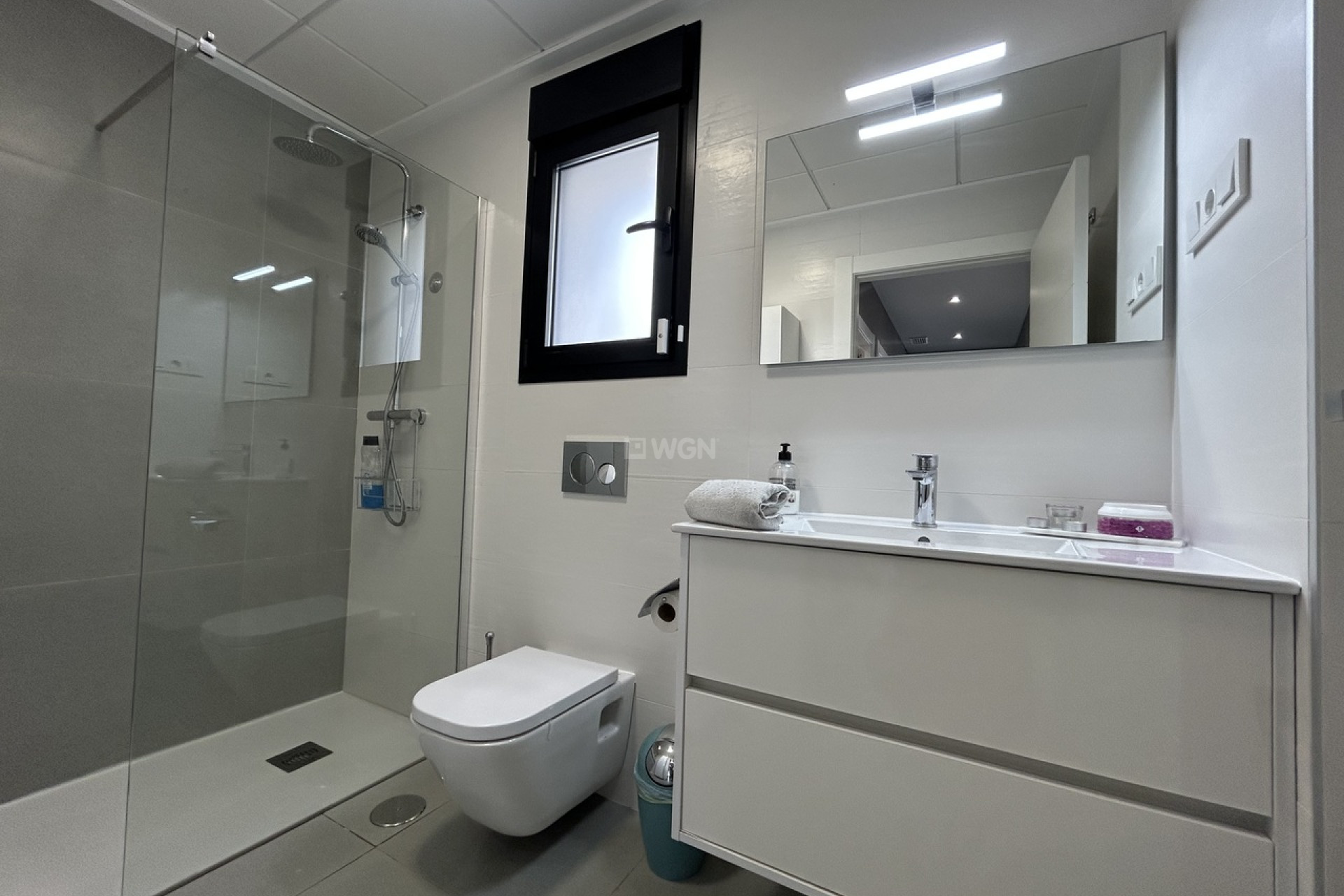 Odsprzedaż - Villa - Los Balcones - Costa Blanca