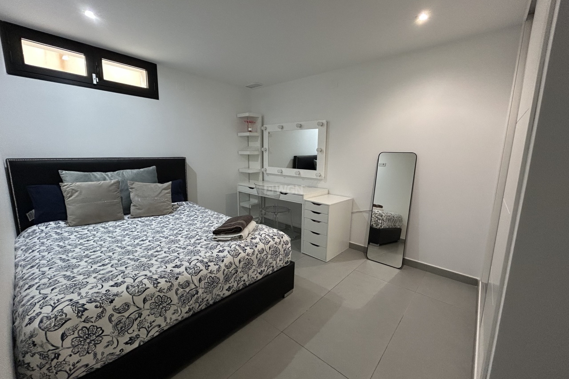 Odsprzedaż - Villa - Los Balcones - Costa Blanca