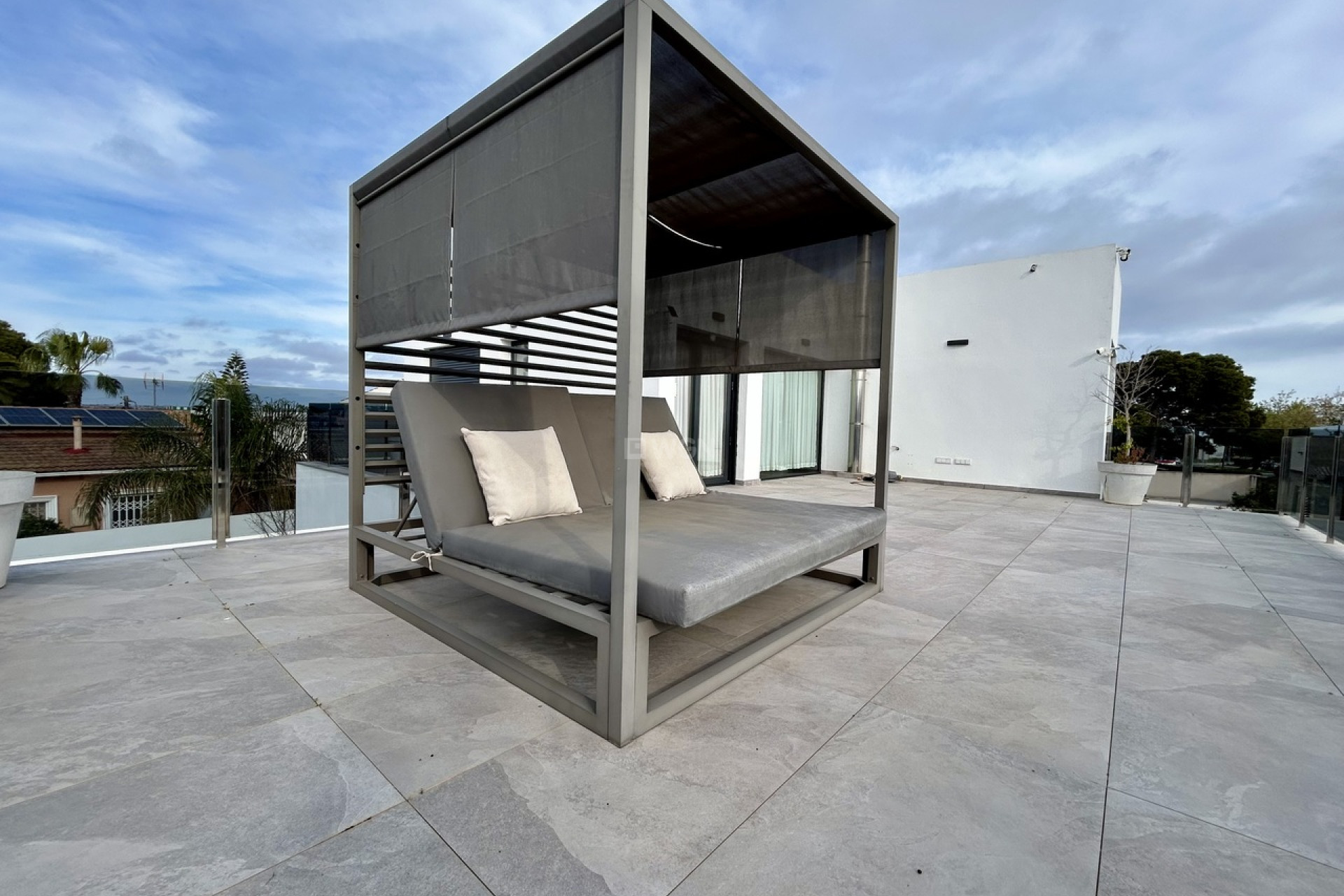 Odsprzedaż - Villa - Los Balcones - Costa Blanca