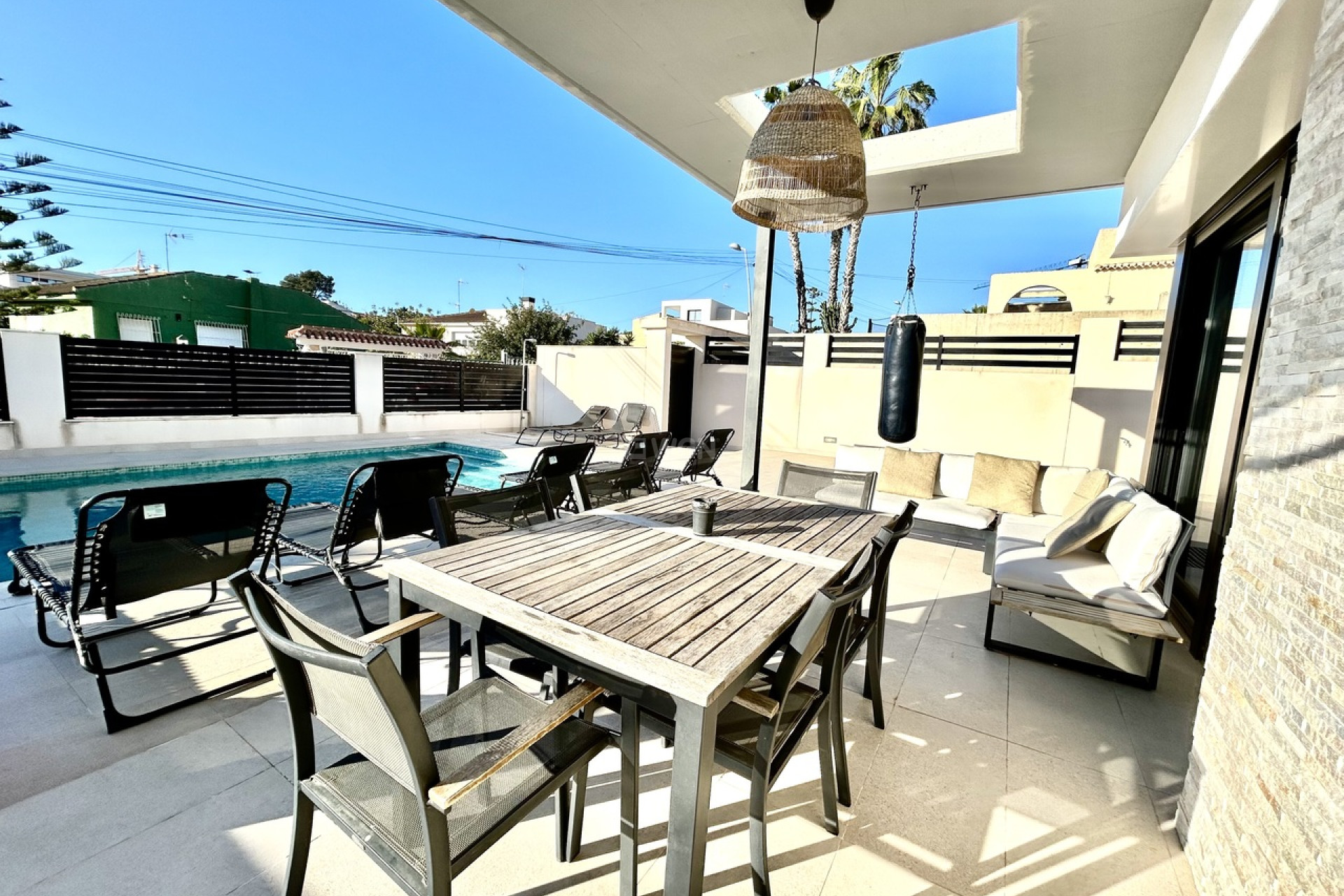 Odsprzedaż - Villa - Los Balcones - Costa Blanca