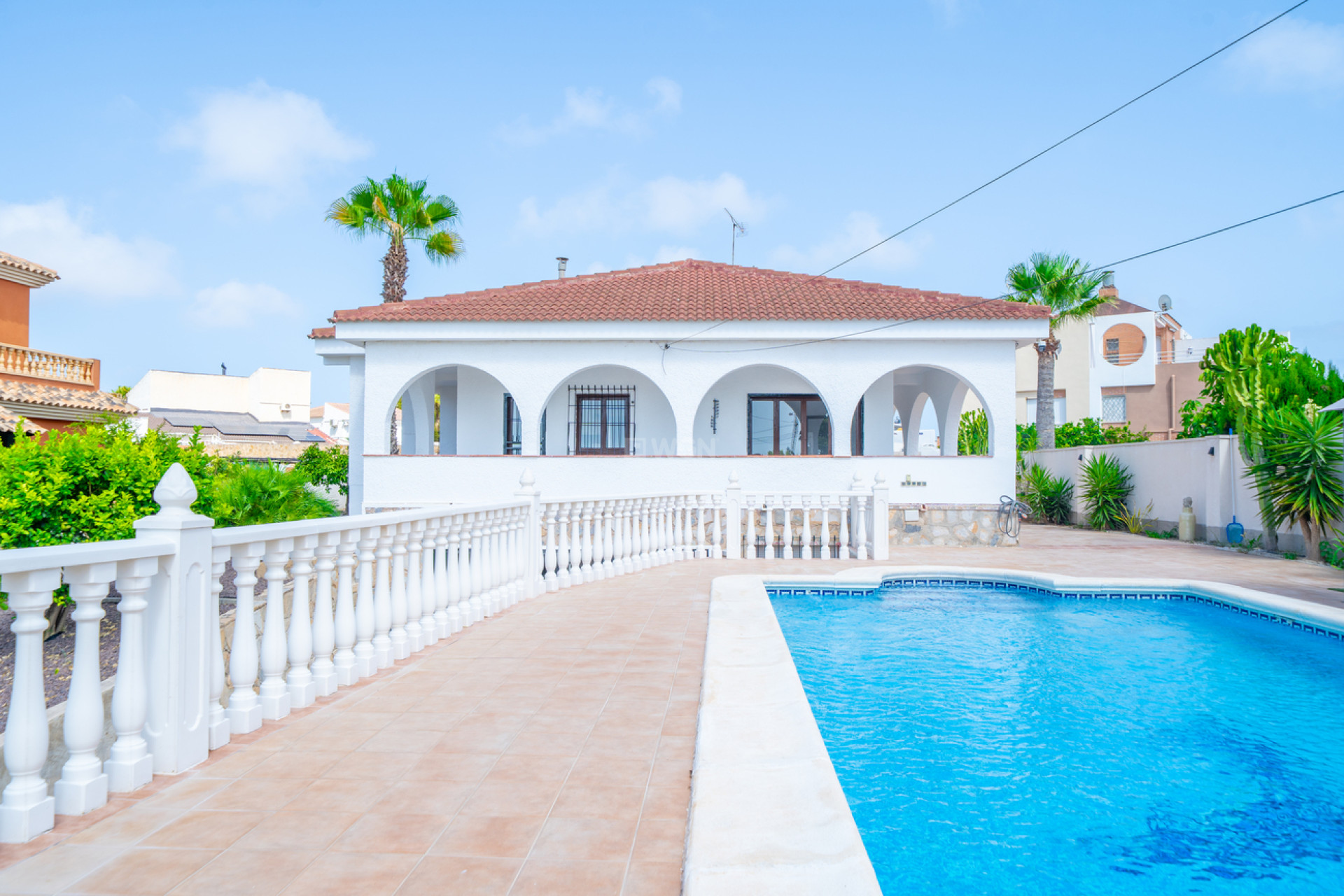 Odsprzedaż - Villa - Los Balcones - Costa Blanca