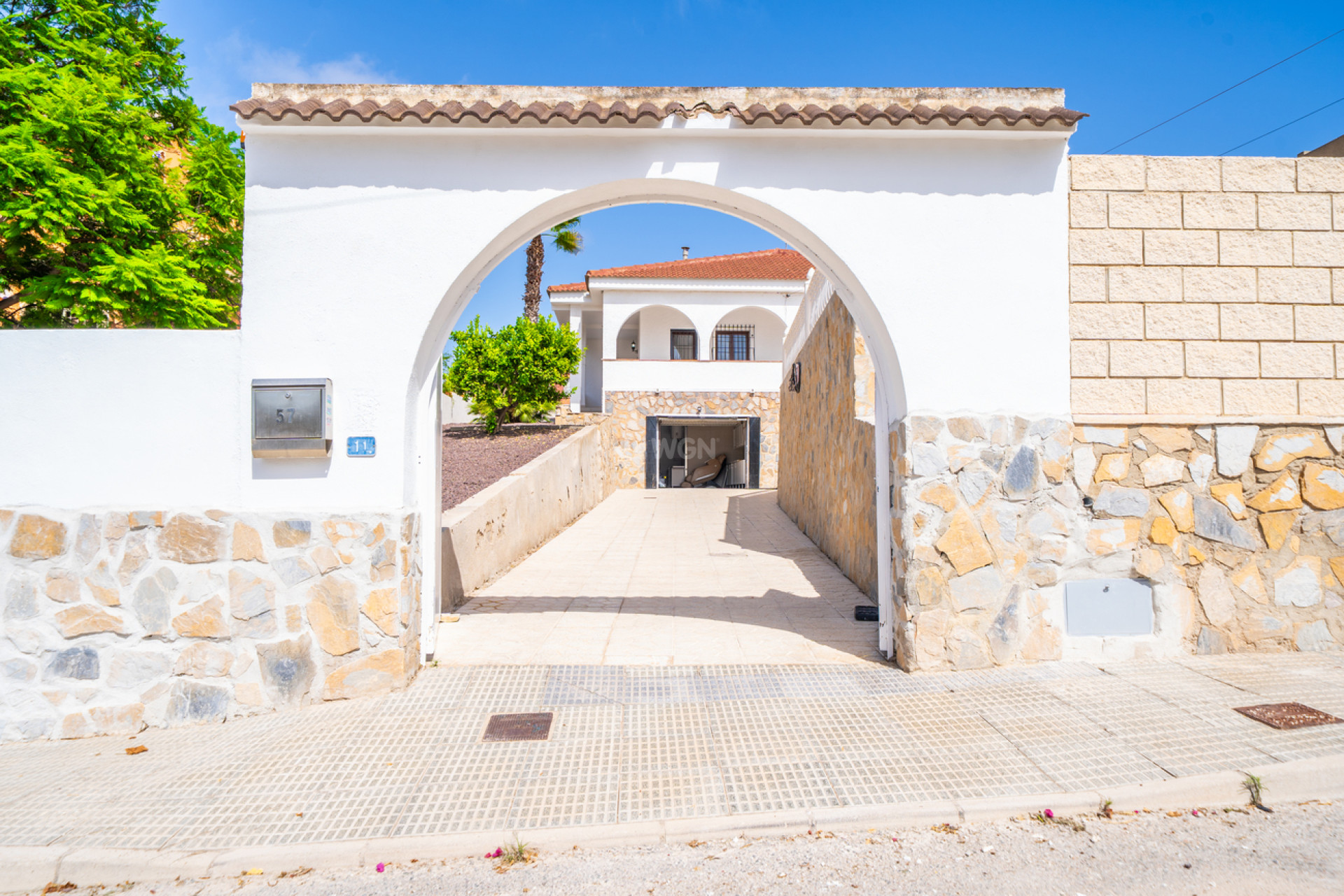 Odsprzedaż - Villa - Los Balcones - Costa Blanca