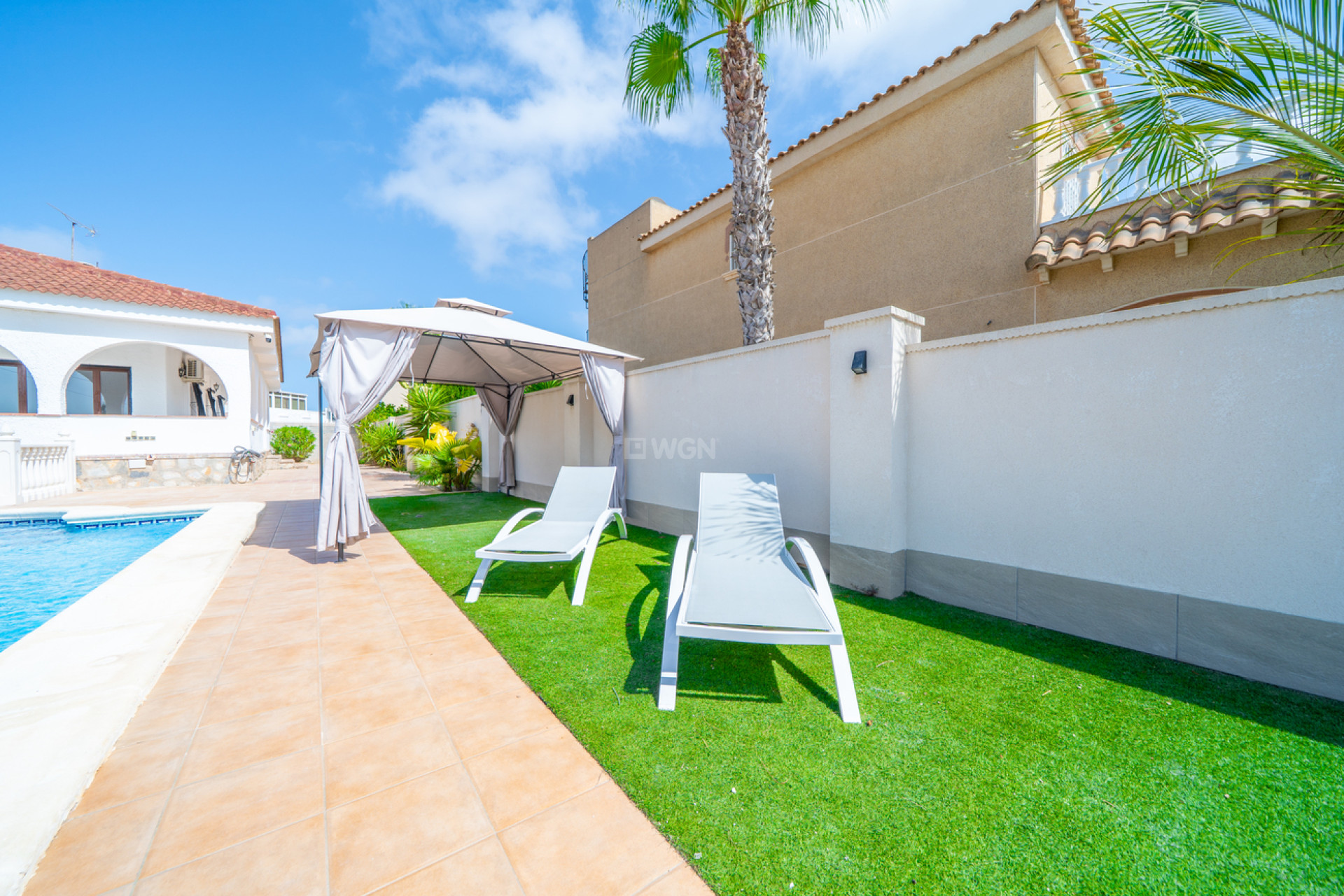 Odsprzedaż - Villa - Los Balcones - Costa Blanca