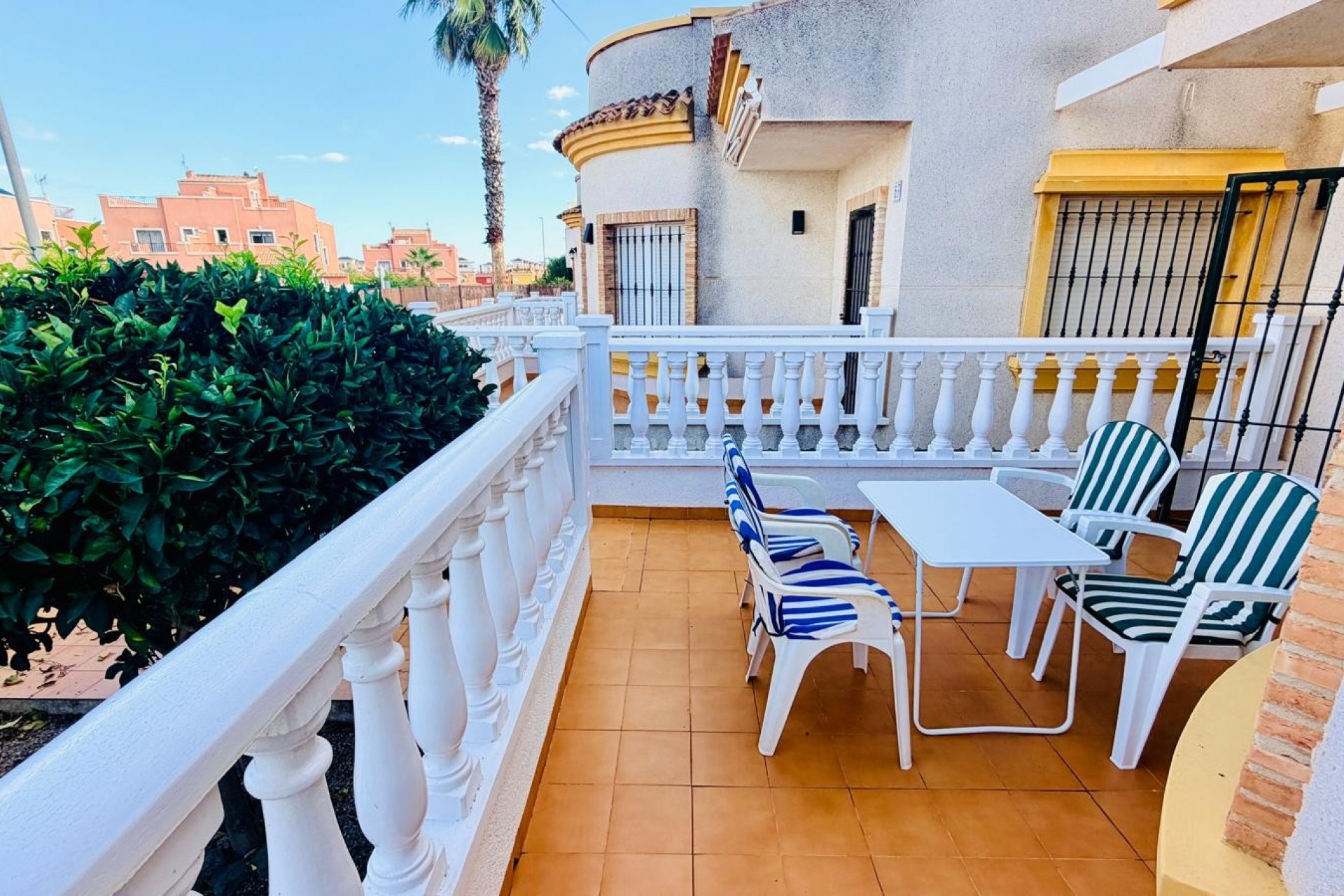 Odsprzedaż - Villa - Los Montesinos - Costa Blanca