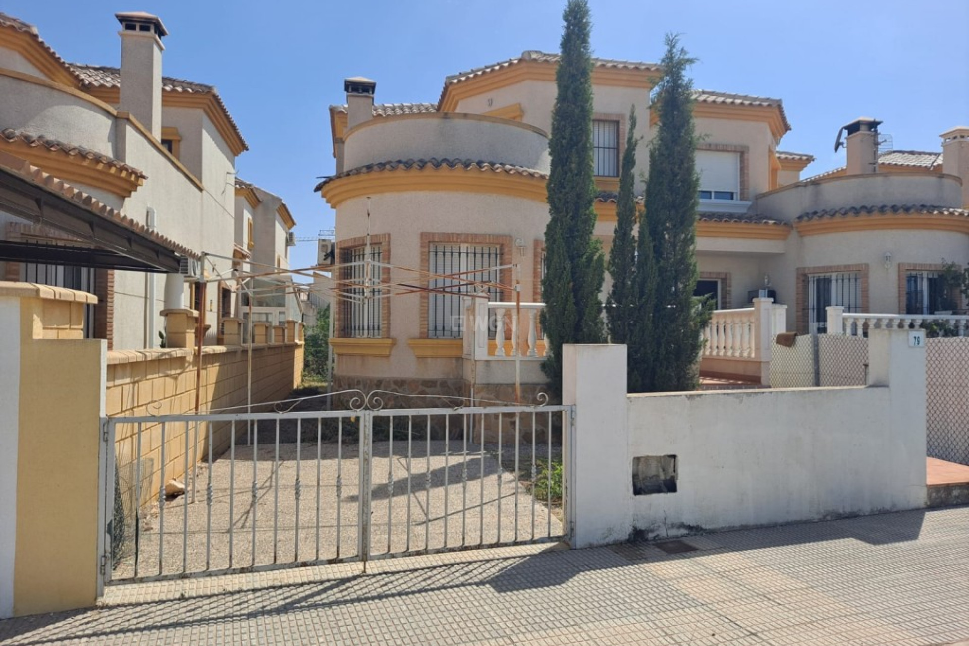 Odsprzedaż - Villa - Los Montesinos - Costa Blanca