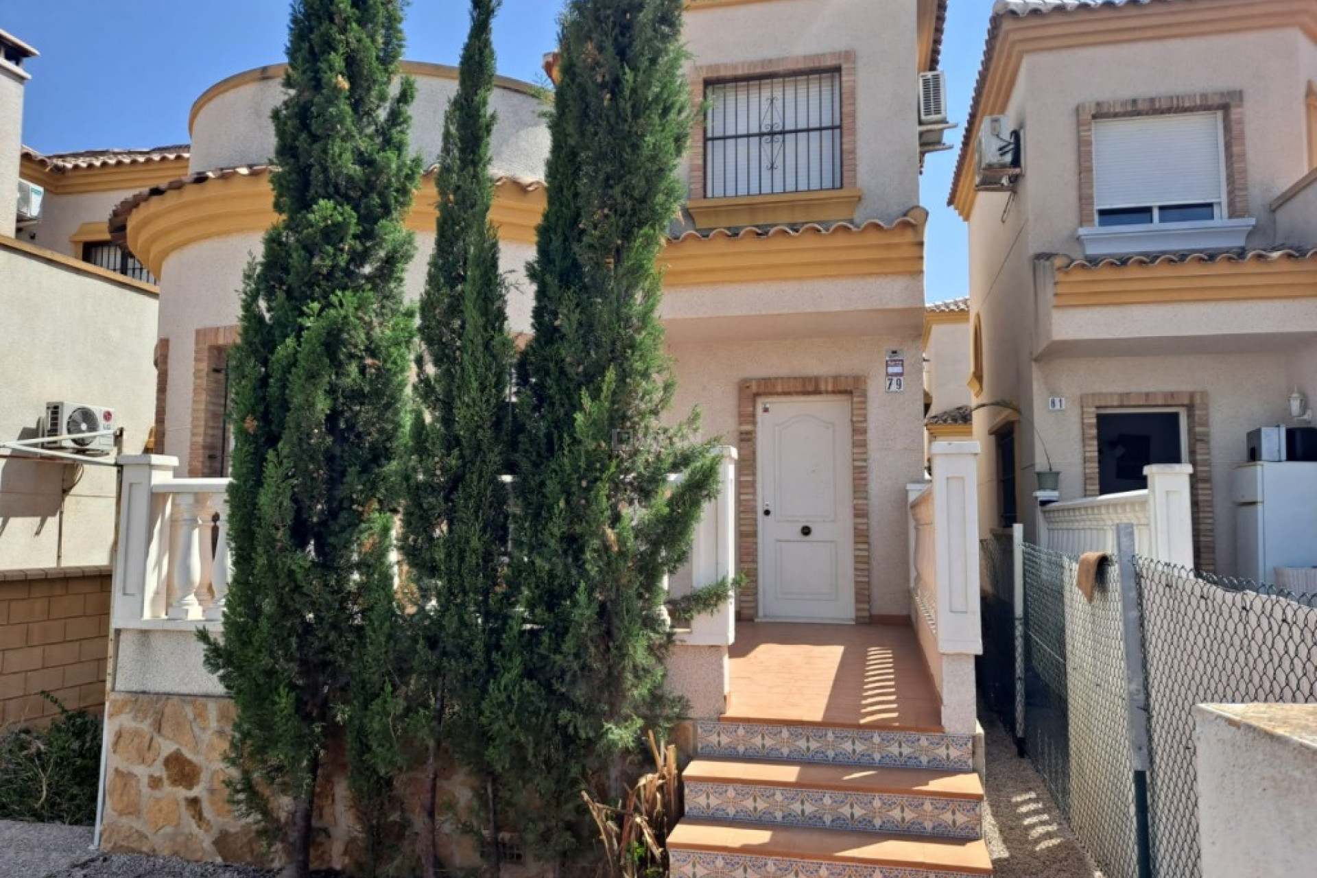 Odsprzedaż - Villa - Los Montesinos - Costa Blanca