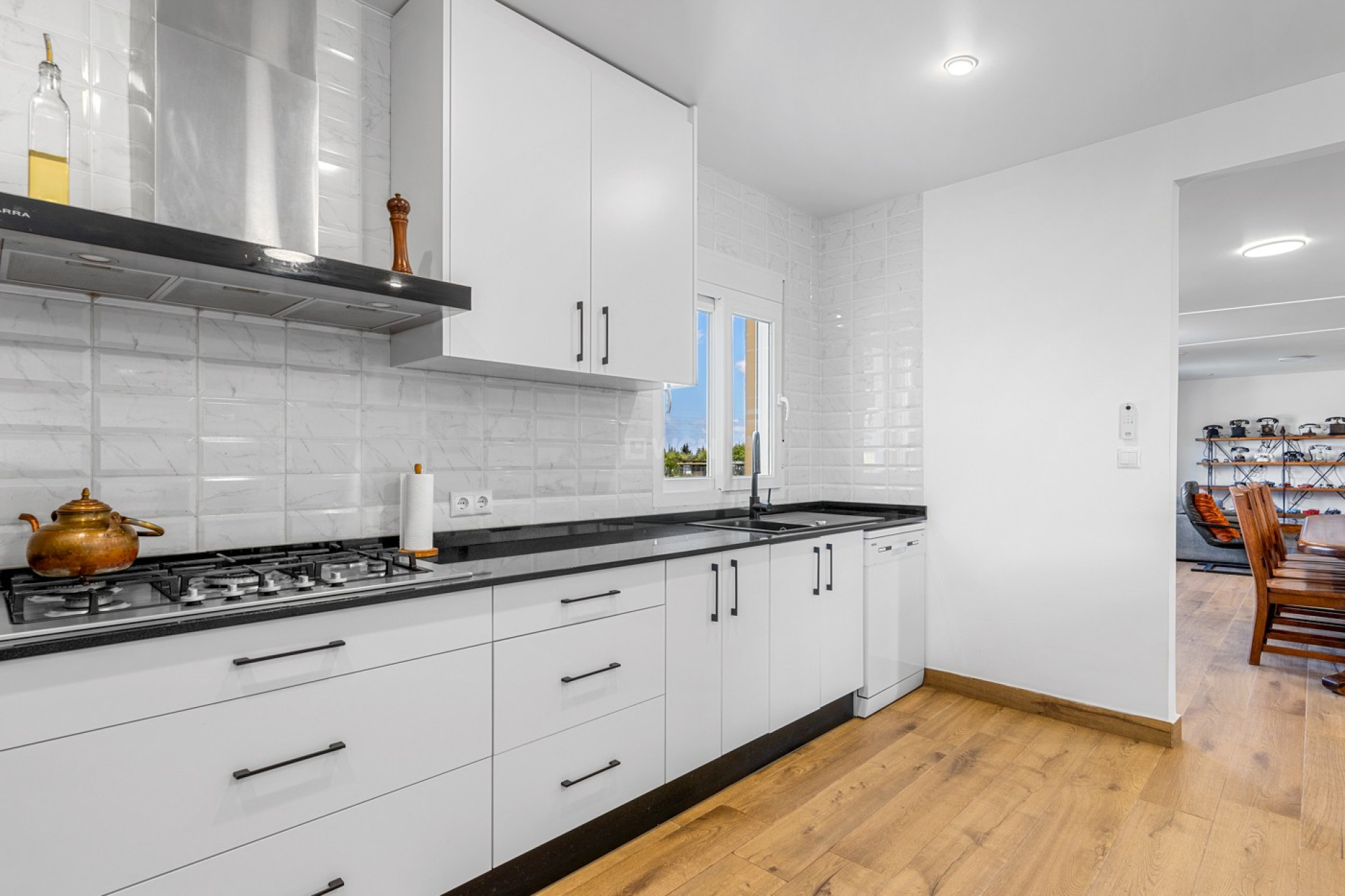 Odsprzedaż - Villa - Los Montesinos - Costa Blanca