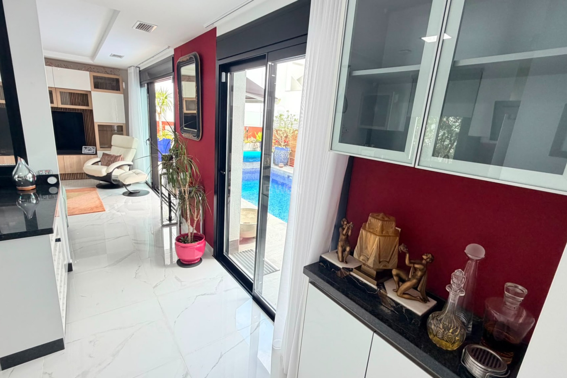 Odsprzedaż - Villa - Los Montesinos - Costa Blanca