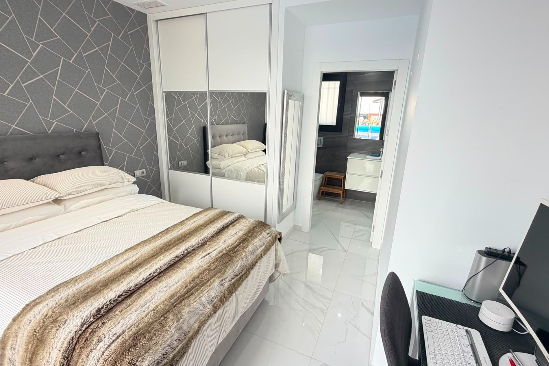 Odsprzedaż - Villa - Los Montesinos - Costa Blanca