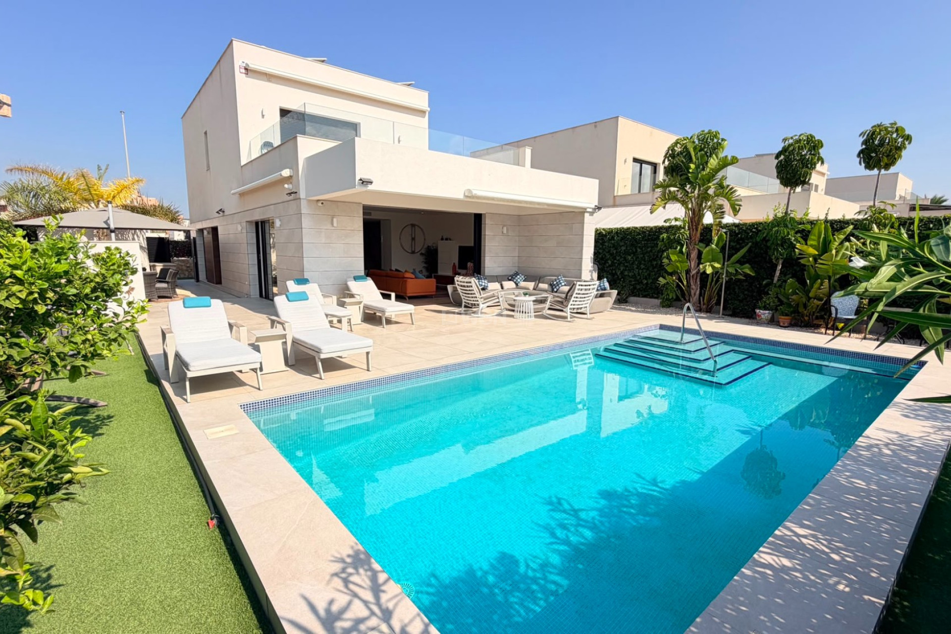 Odsprzedaż - Villa - Los Montesinos - Costa Blanca