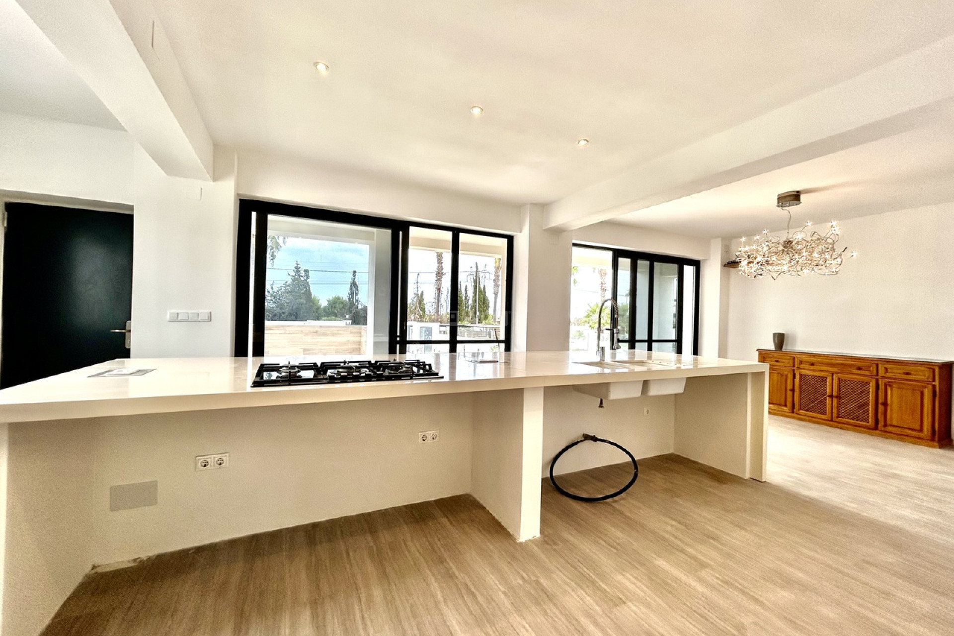 Odsprzedaż - Villa - Los Montesinos - Costa Blanca