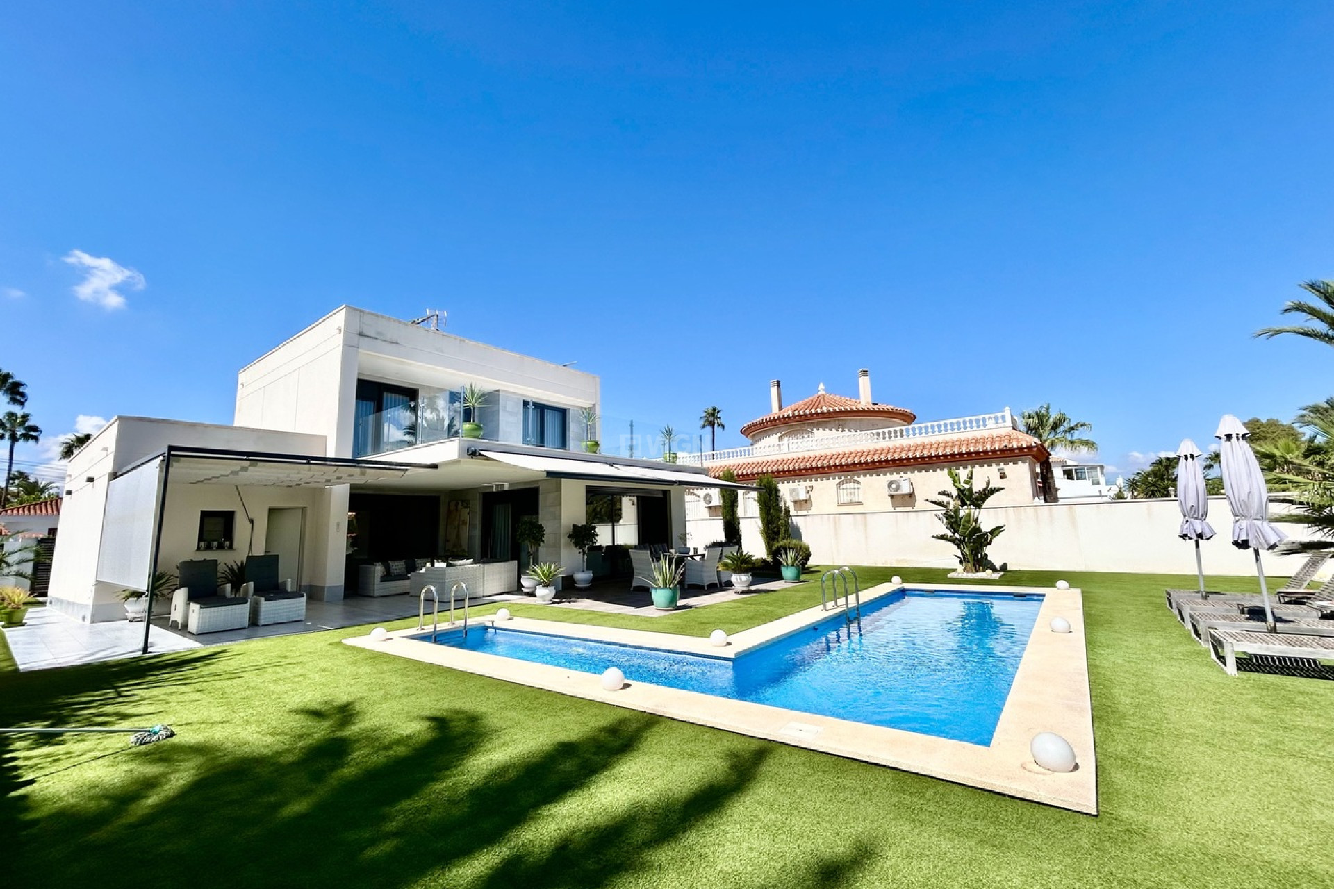Odsprzedaż - Villa - Los Urrutias - Costa Calida