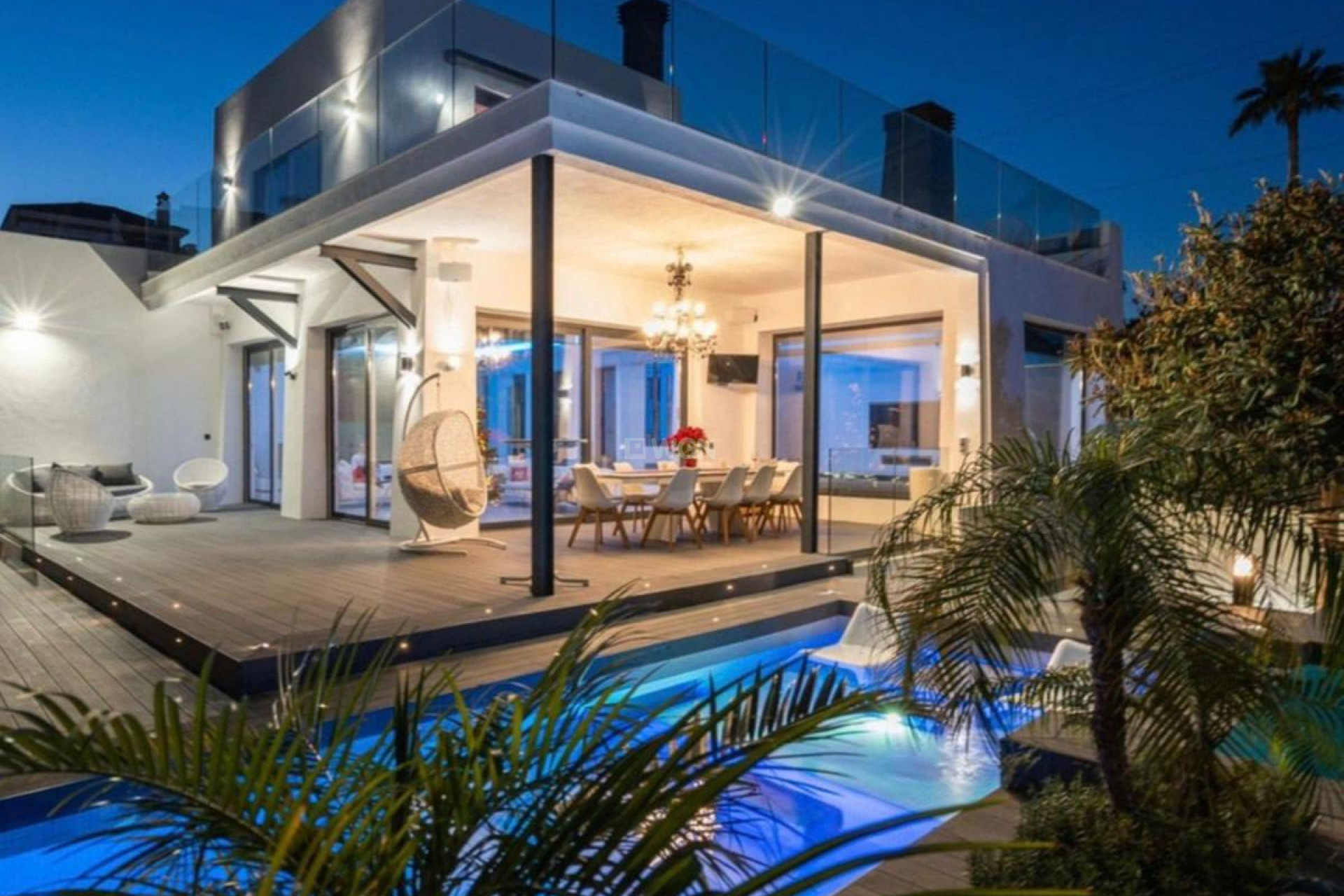 Odsprzedaż - Villa - Marbella - Nueva Andalucia
