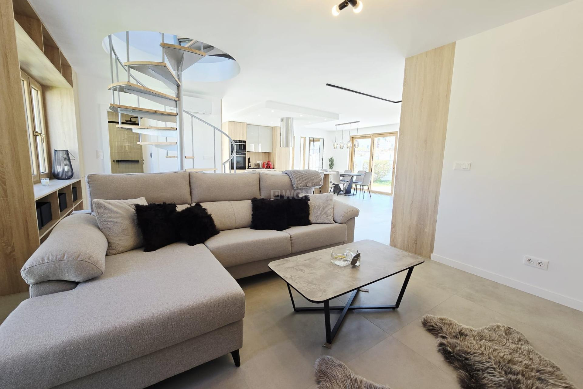 Odsprzedaż - Villa - Orihuela Costa - Cabo Roig