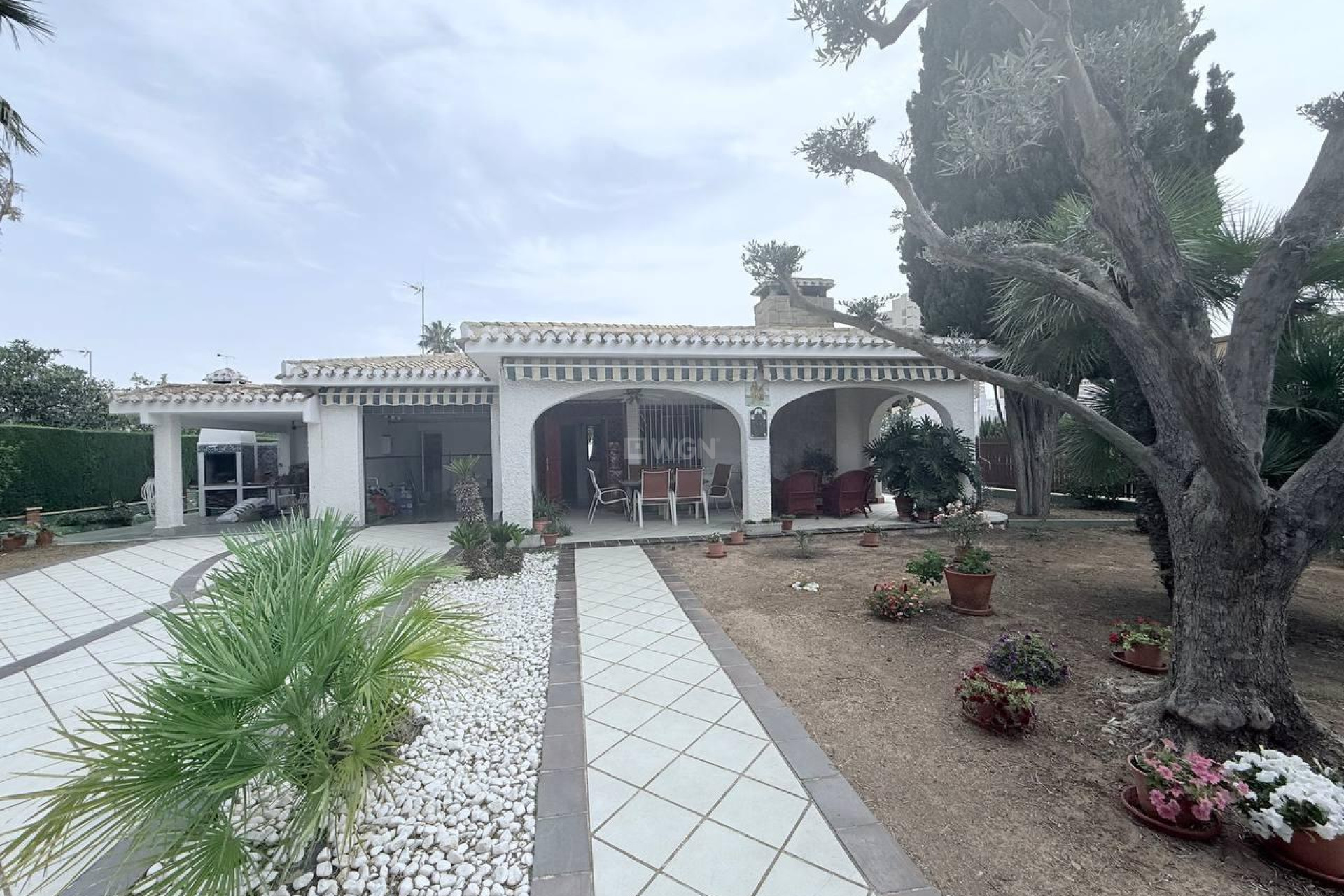 Odsprzedaż - Villa - Orihuela Costa - Campoamor
