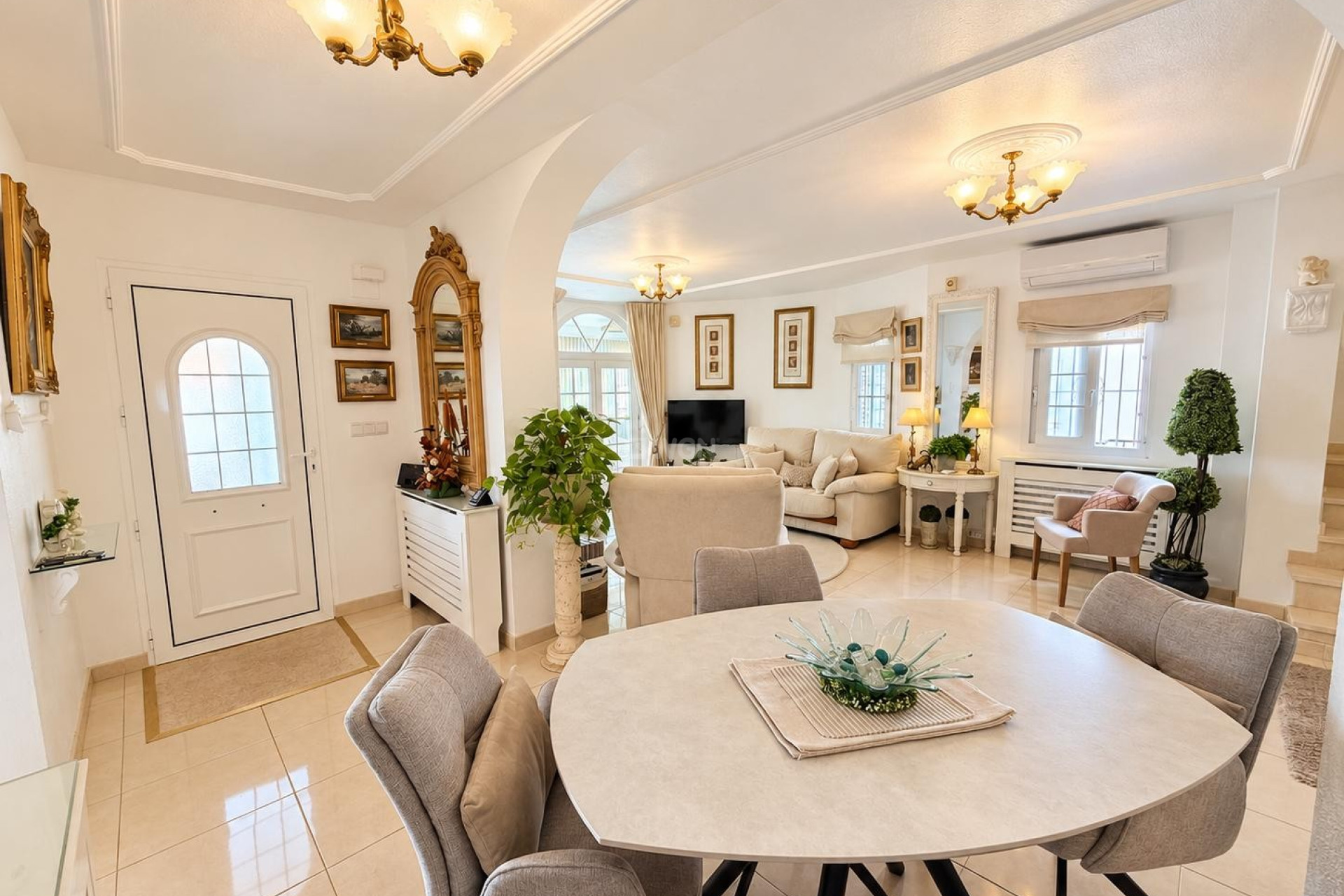 Odsprzedaż - Villa - Orihuela Costa - Costa Blanca