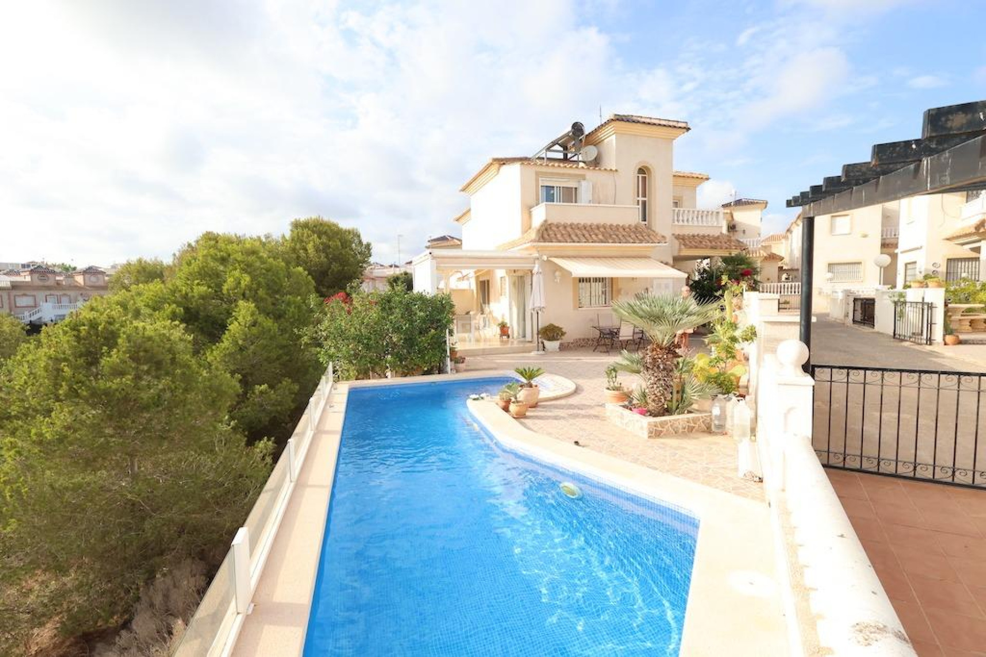 Odsprzedaż - Villa - Orihuela Costa - Costa Blanca