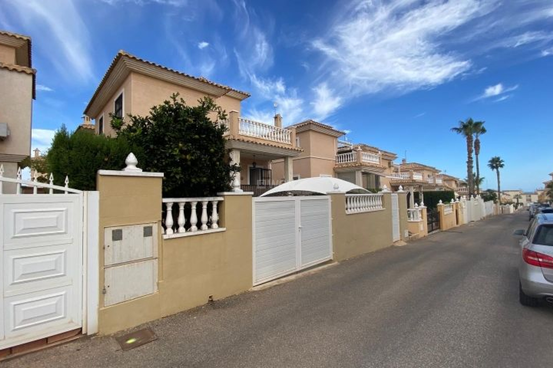 Odsprzedaż - Villa - Orihuela Costa - Costa Blanca