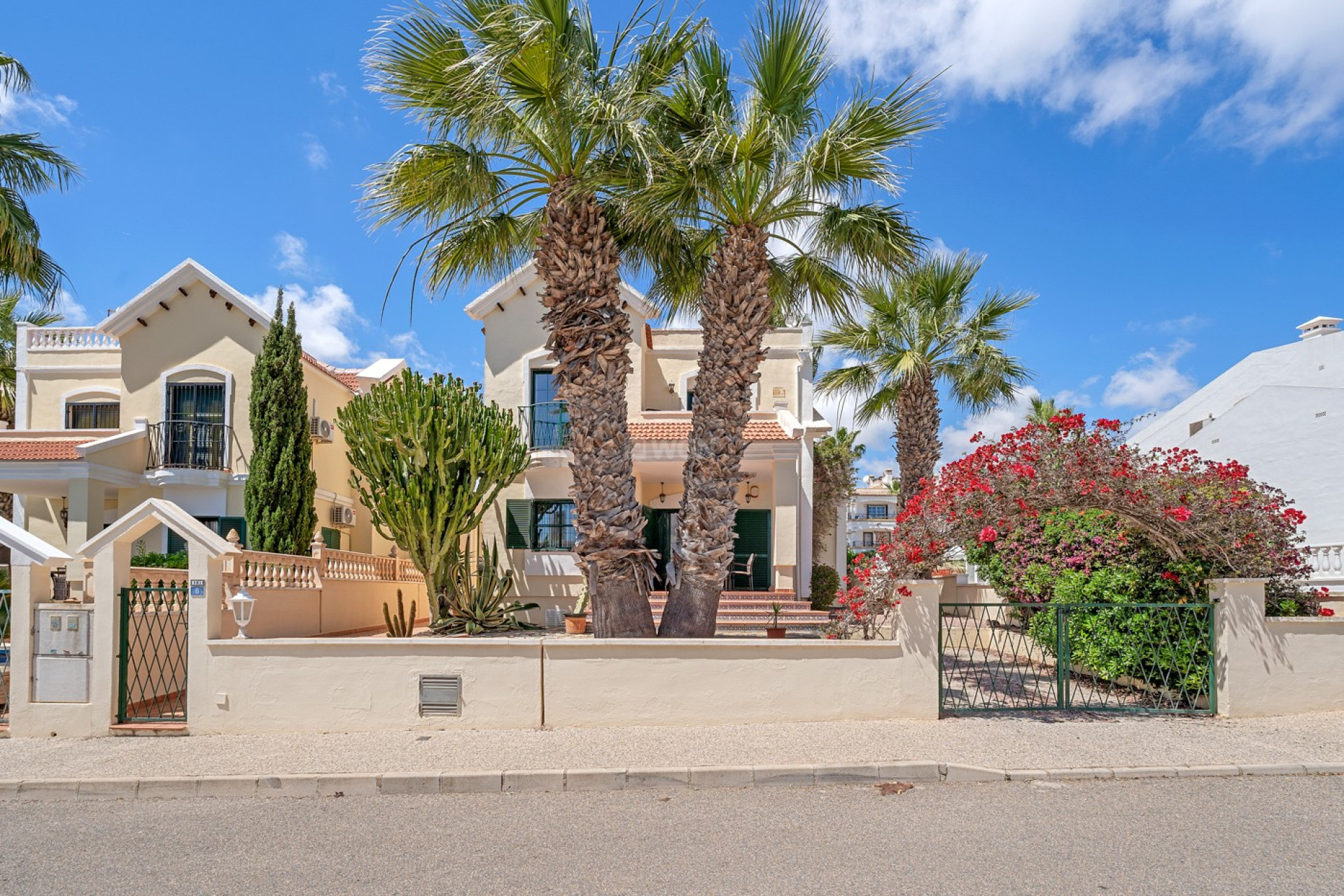 Odsprzedaż - Villa - Orihuela Costa - Costa Blanca