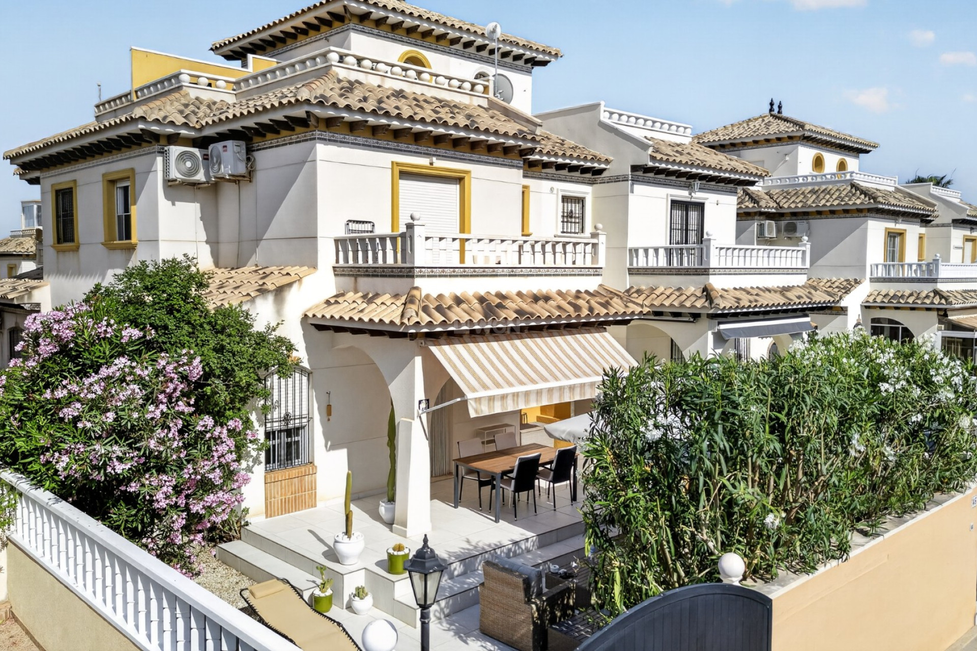 Odsprzedaż - Villa - Orihuela Costa - Costa Blanca