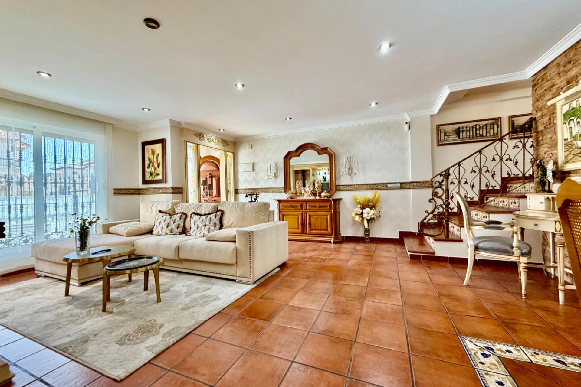 Odsprzedaż - Villa - Orihuela Costa - La Zenia