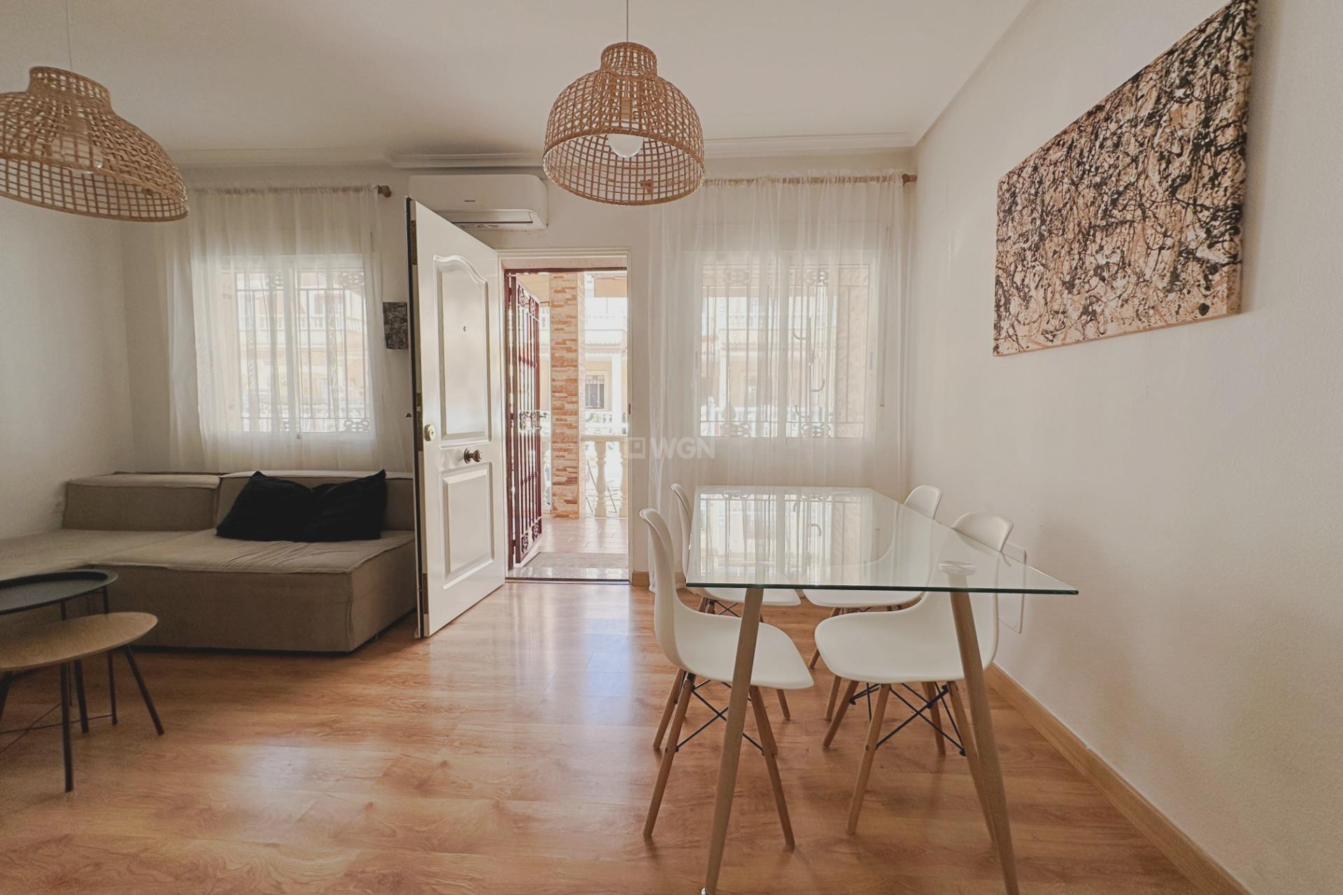 Odsprzedaż - Villa - Orihuela Costa - La Zenia