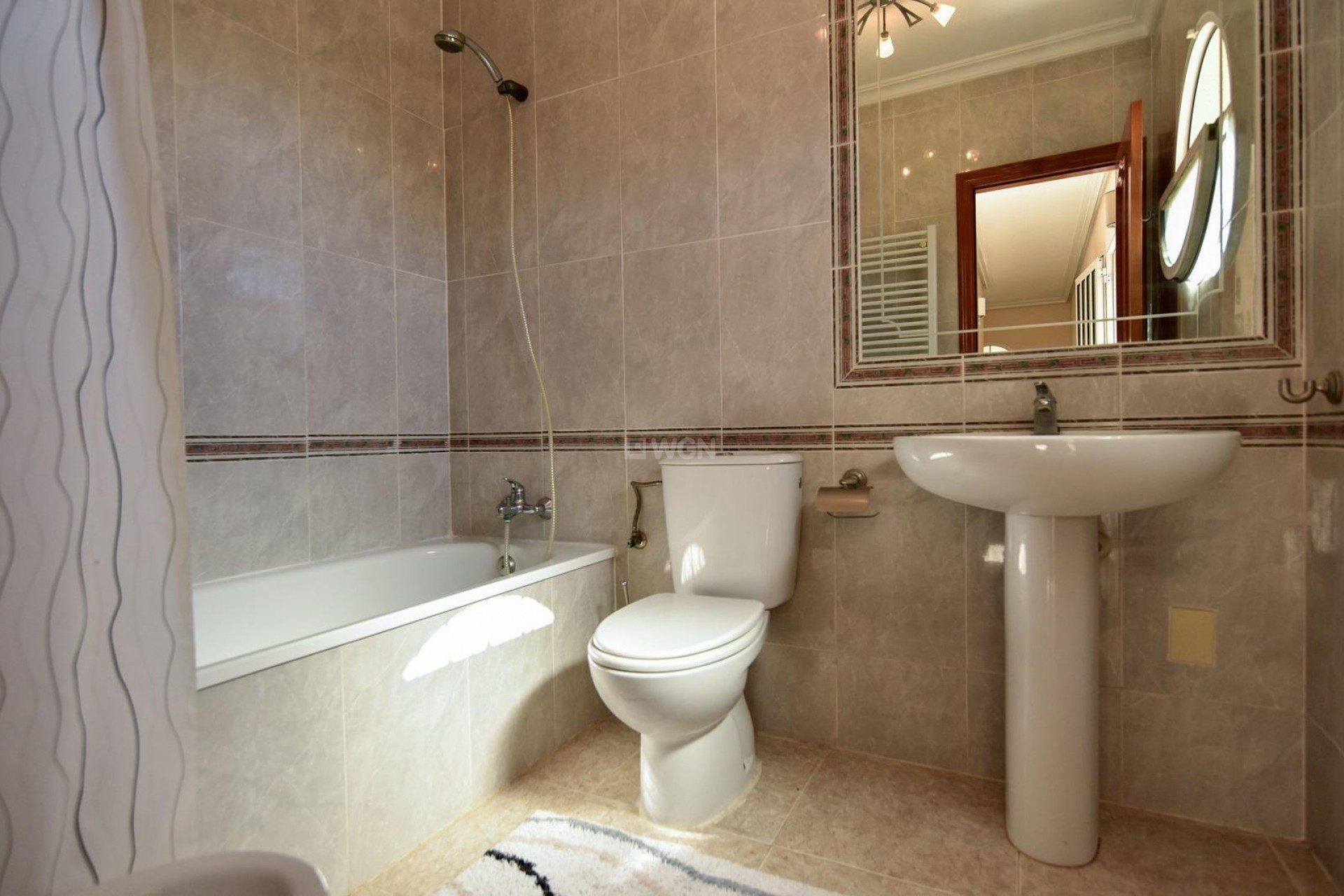 Odsprzedaż - Villa - Orihuela Costa - Las Filipinas