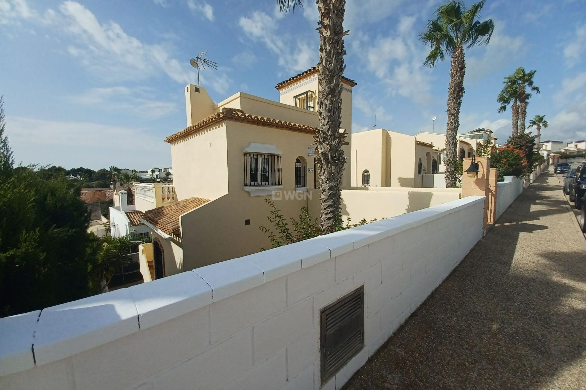 Odsprzedaż - Villa - Orihuela Costa - Lomas de Cabo Roig