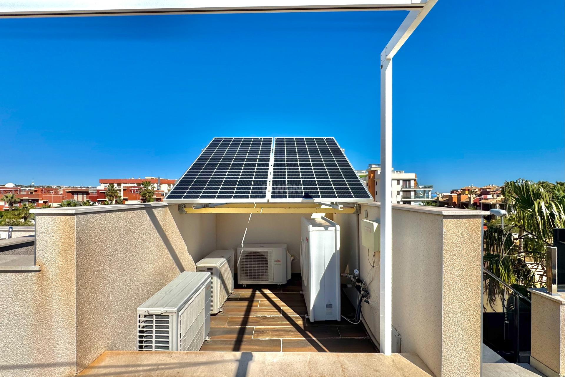 Odsprzedaż - Villa - Orihuela Costa - Lomas de Cabo Roig