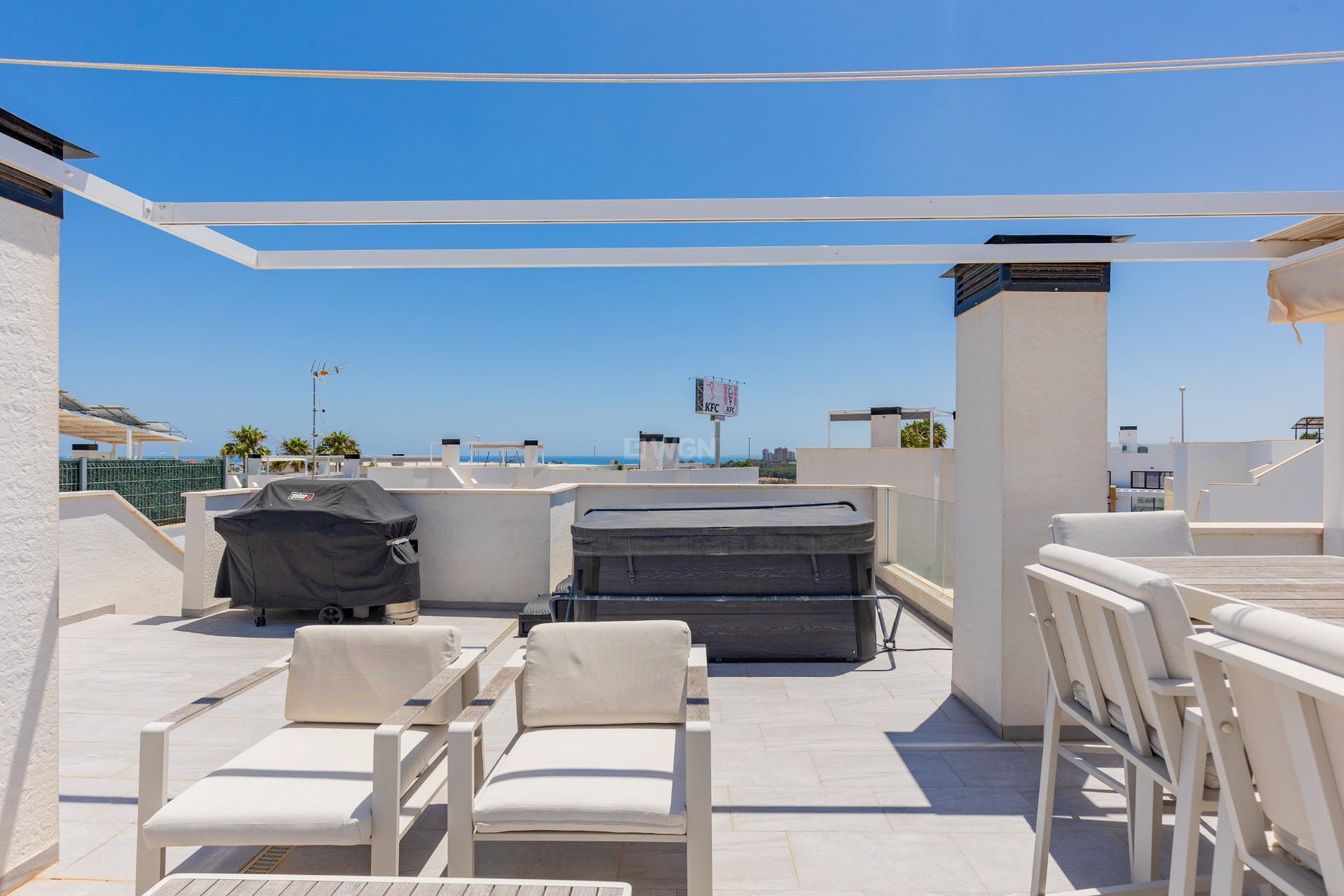 Odsprzedaż - Villa - Orihuela Costa - Lomas de Cabo Roig